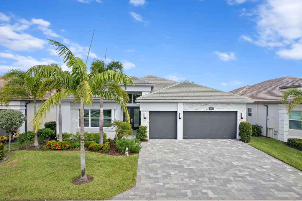 Photo of 9885 Great Barrier Trail, Boynton Beach, FL 33473 (MLS # R11031761)