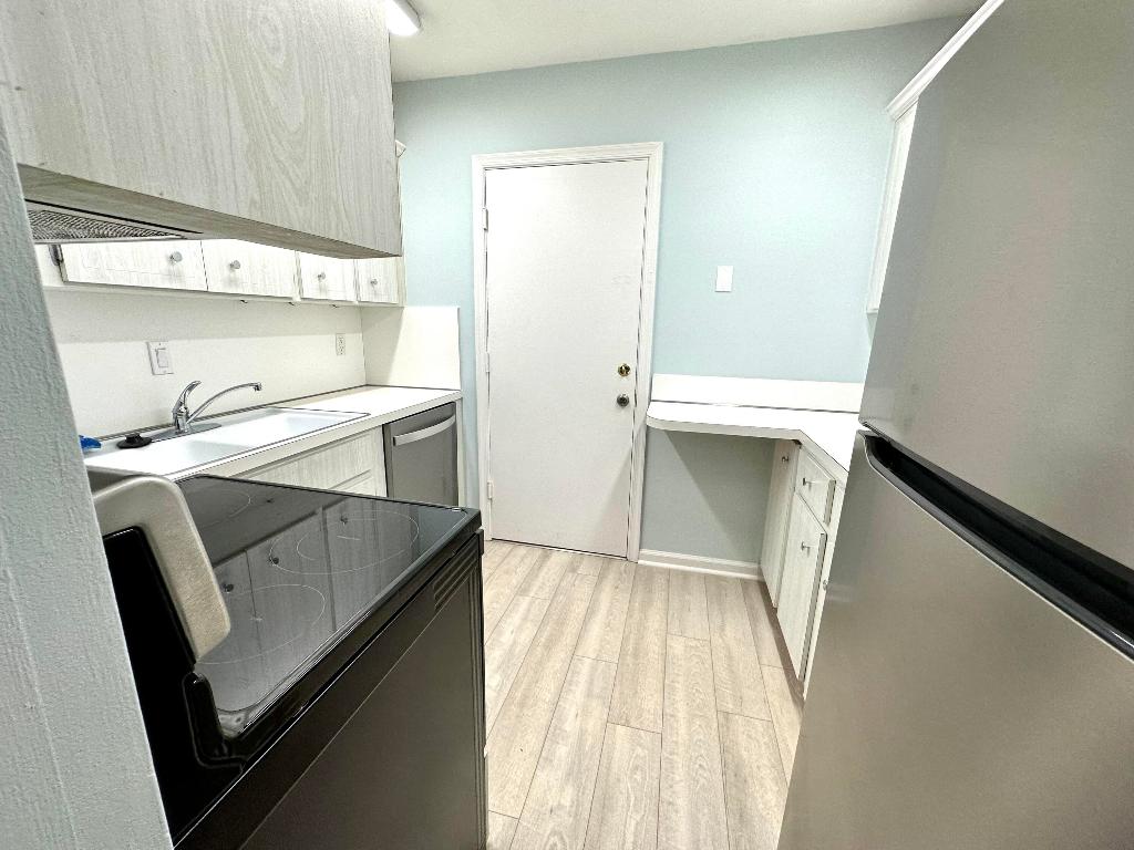 IMPERIAL POINT GARDENS CONDO - Residential Lease