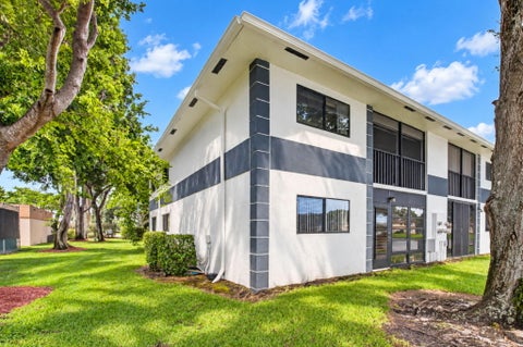 Tiny photo for 15301 Pembridge Avenue #61, Delray Beach, FL 33484 (MLS # B26083780)
