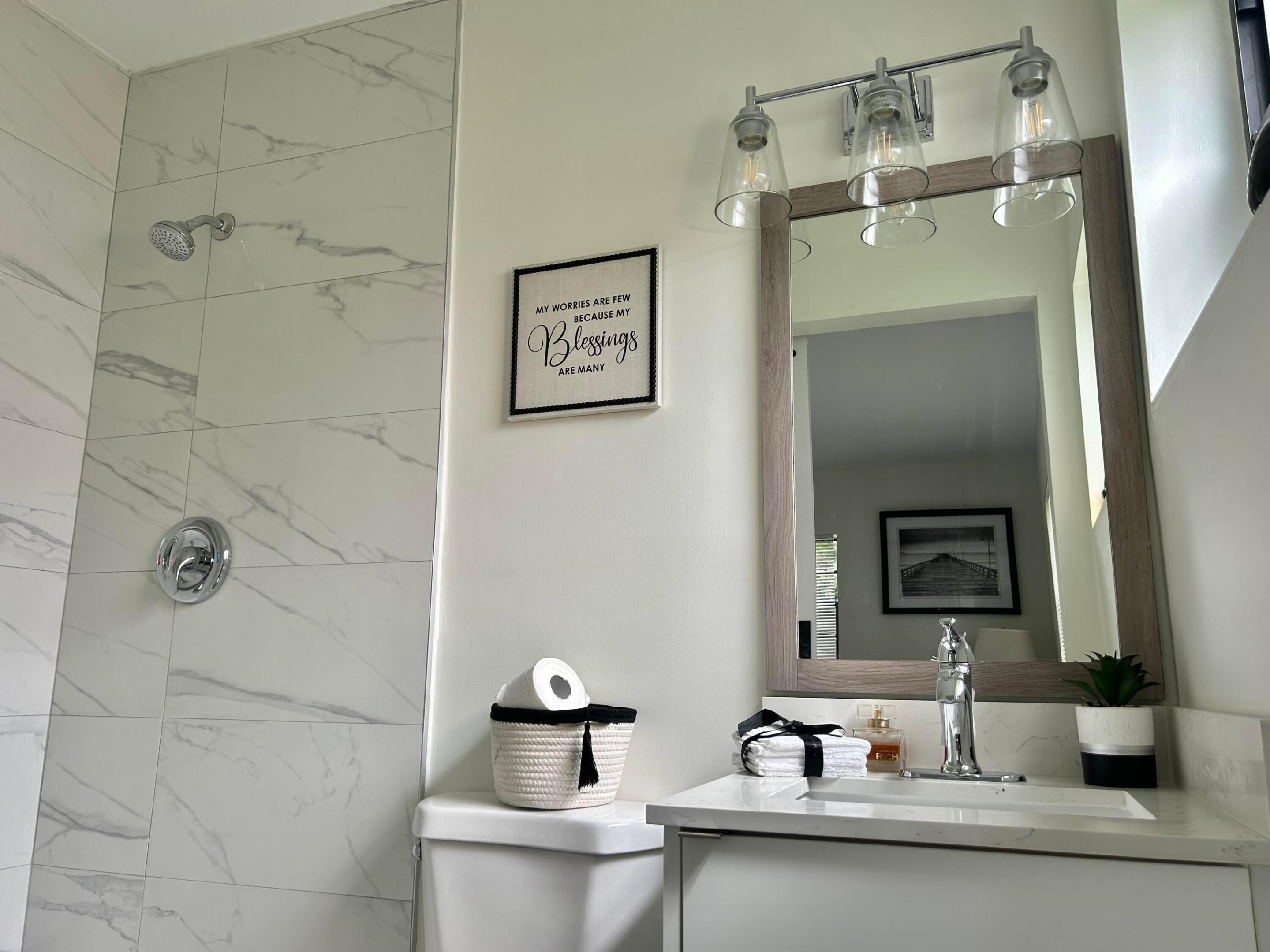 ACADEMY AWARD HOMES SECTION 3 - Residential