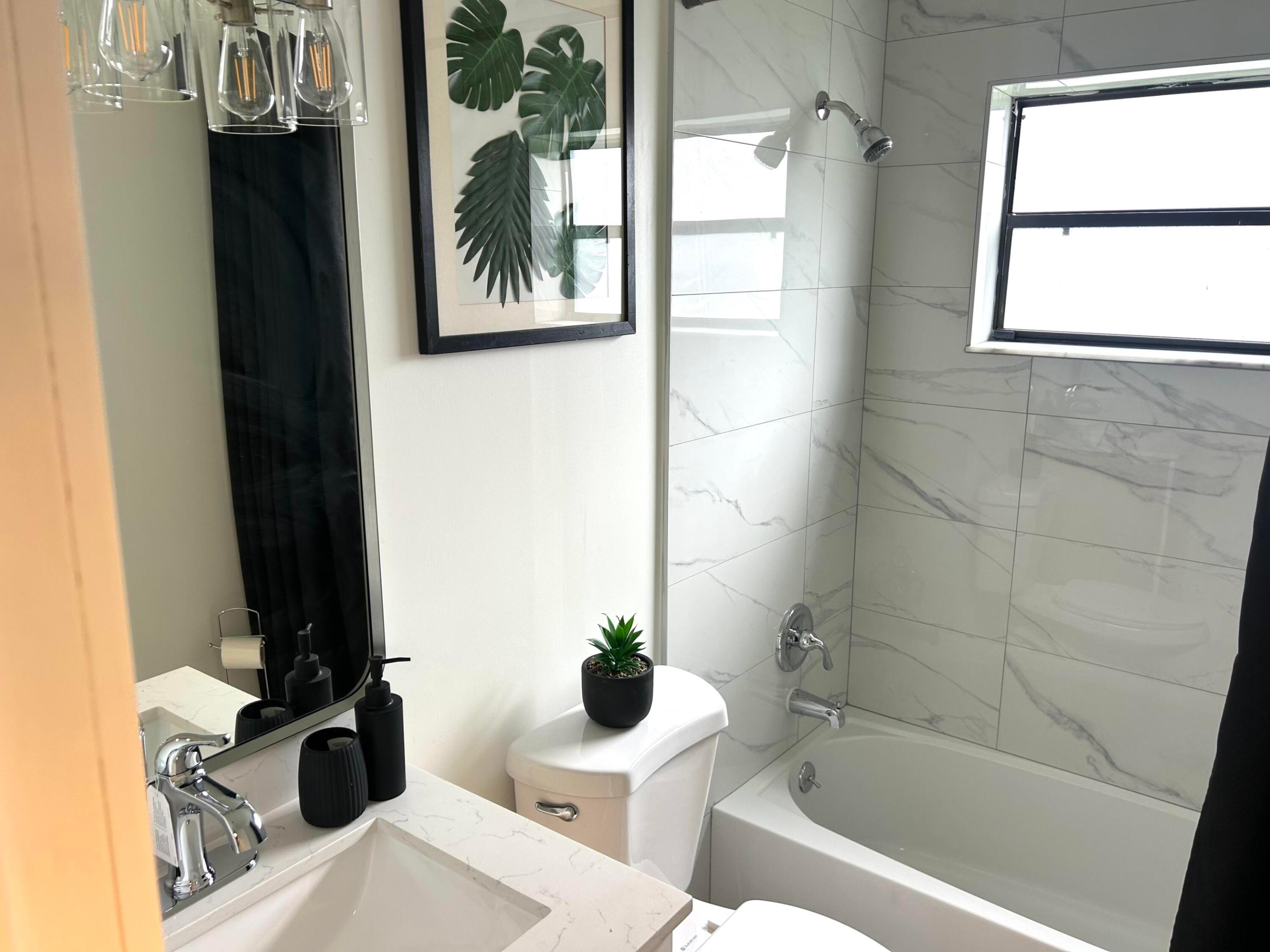 ACADEMY AWARD HOMES SECTION 3 - Residential