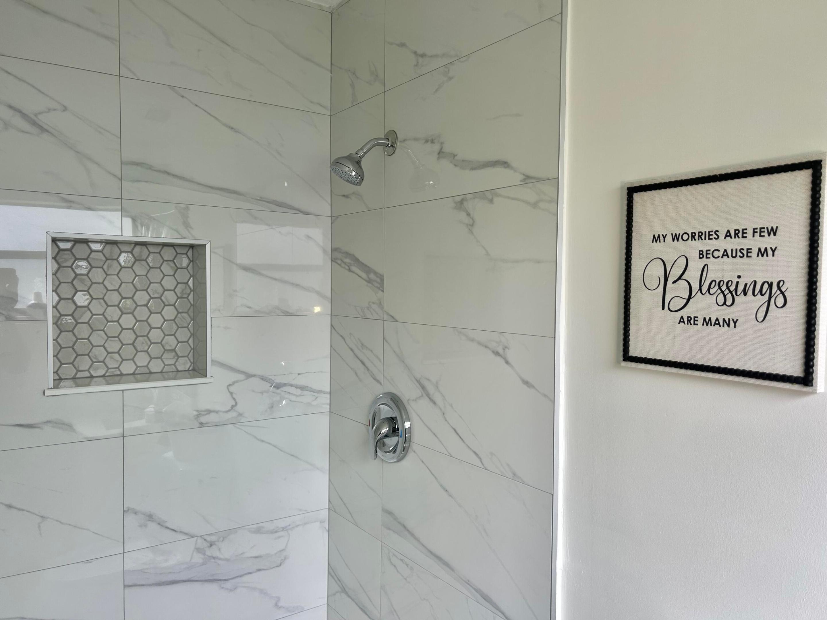 ACADEMY AWARD HOMES SECTION 3 - Residential