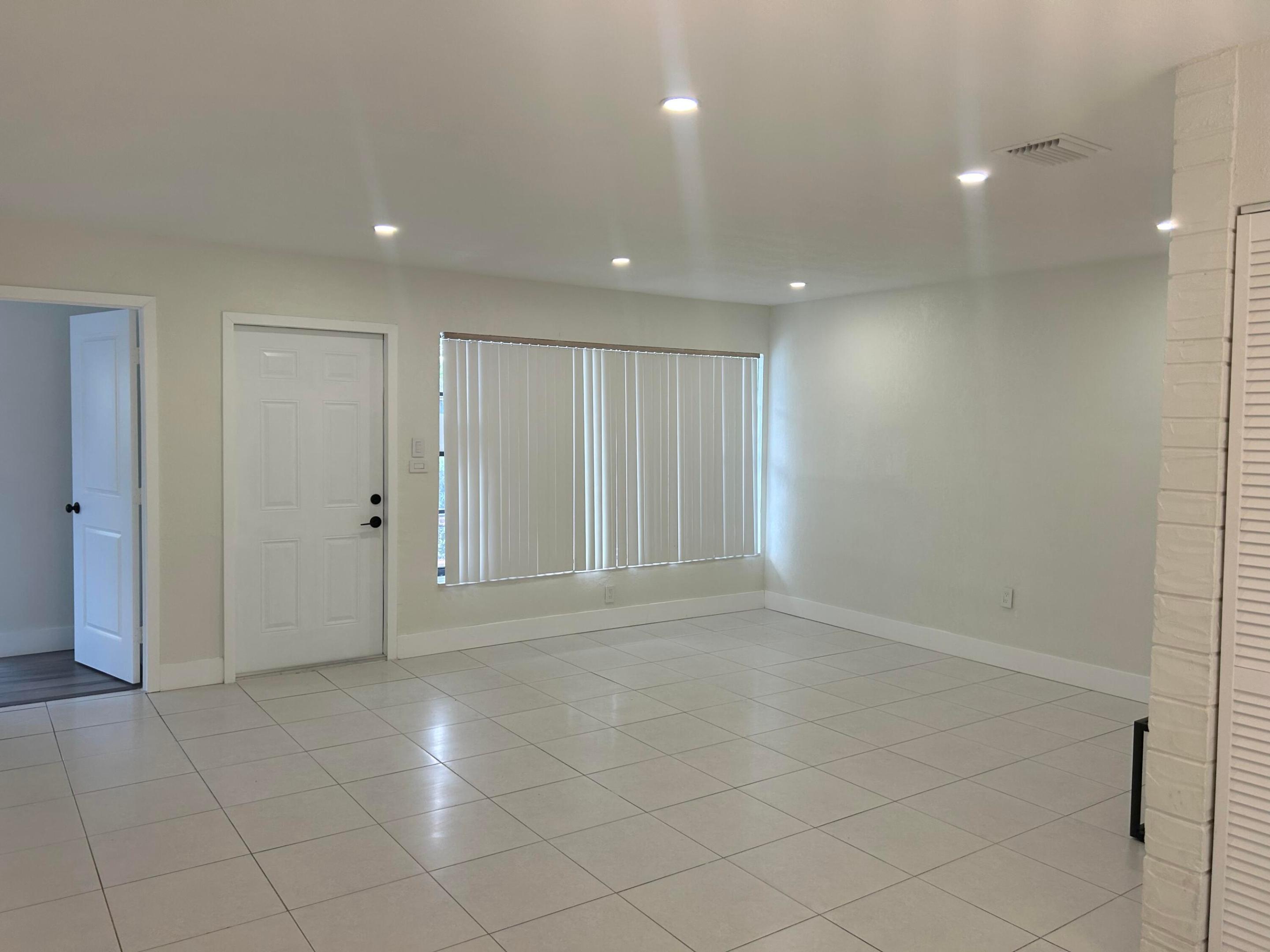 ACADEMY AWARD HOMES SECTION 3 - Residential