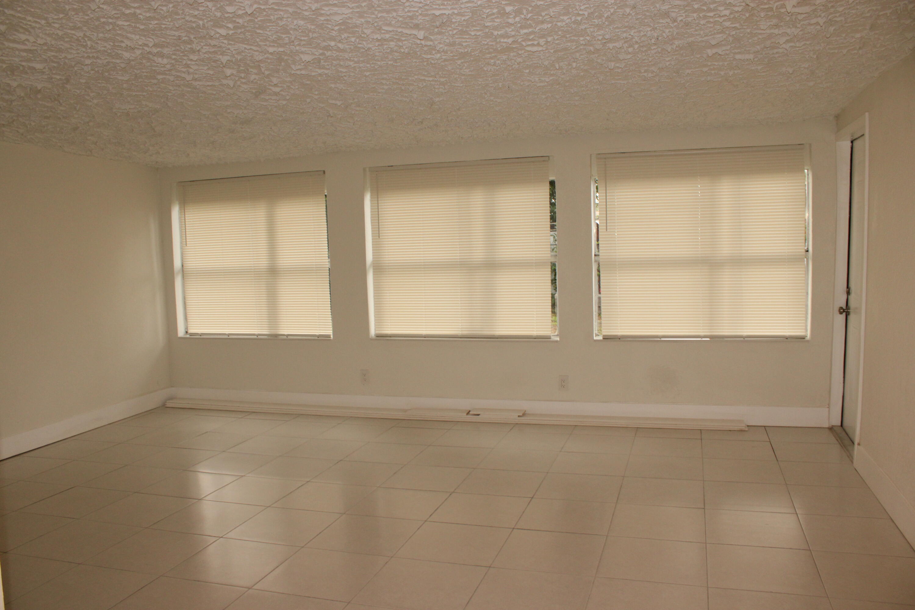 ACADEMY AWARD HOMES SECTION 3 - Residential