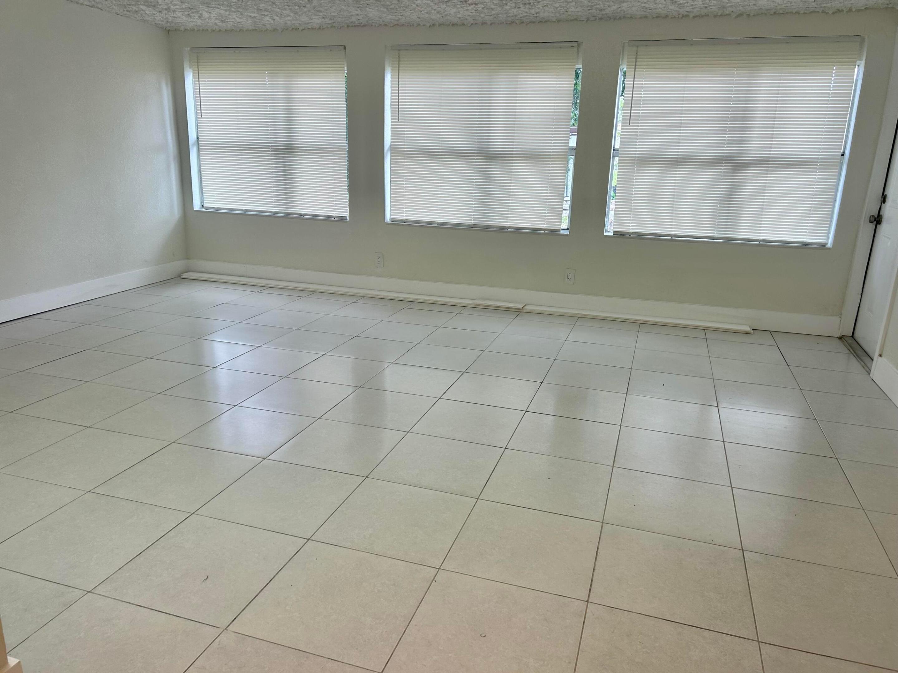 ACADEMY AWARD HOMES SECTION 3 - Residential