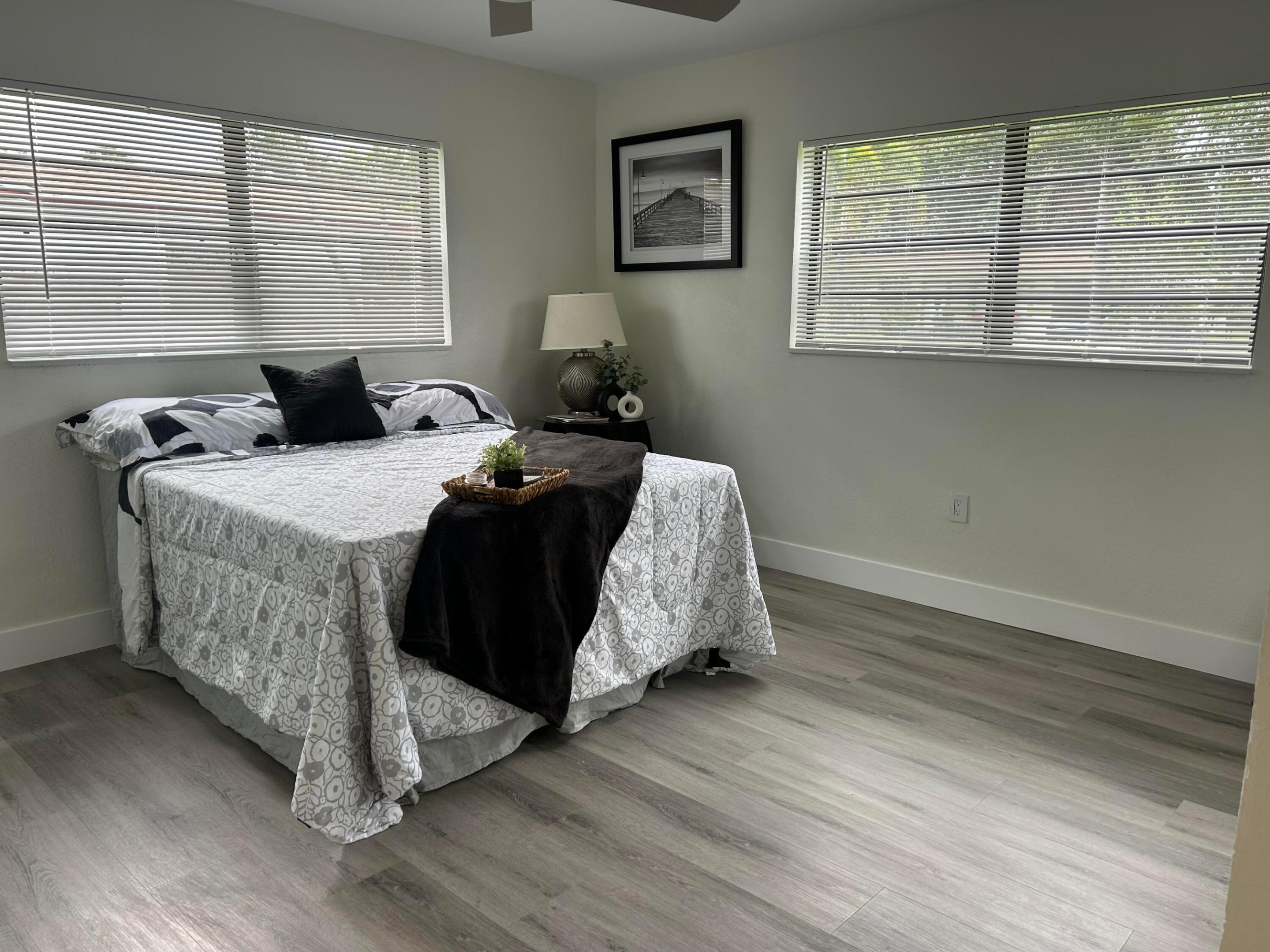 ACADEMY AWARD HOMES SECTION 3 - Residential