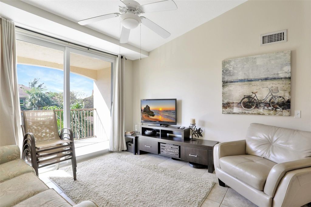 Photo of 723 Villa Circle #723, Boynton Beach, FL 33435 (MLS # F10480274)