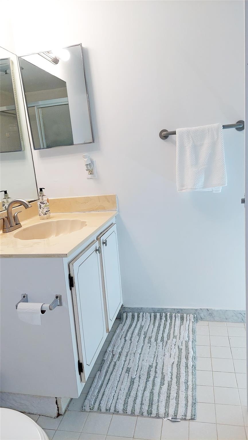 Bella Mar Condo - Residential