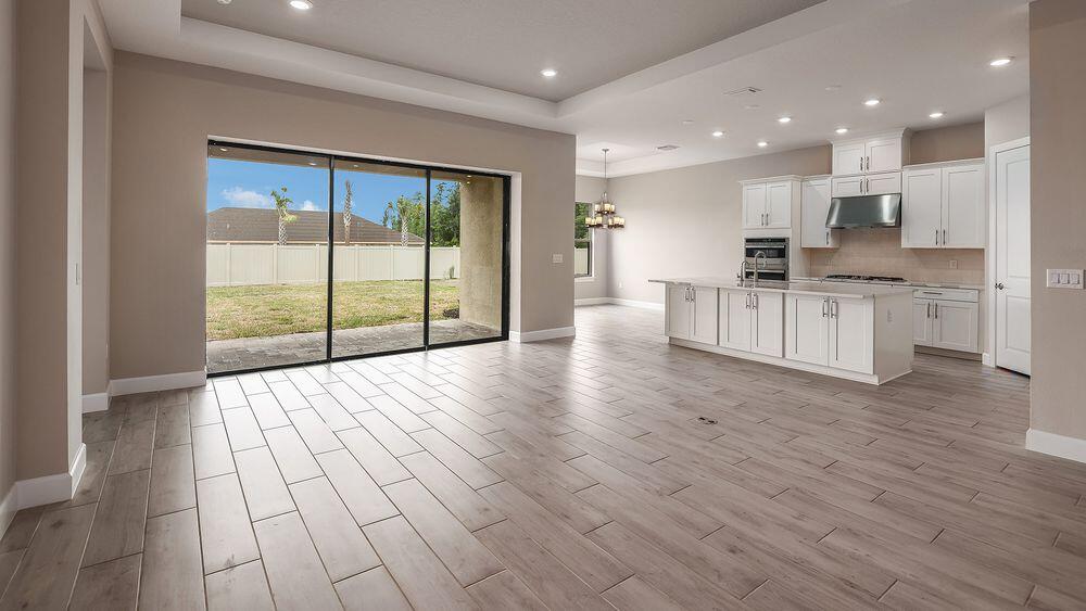 ASTOR CREEK - Residential