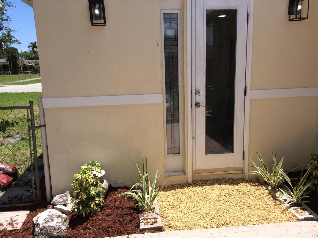 WESTWOOD PARK SEC 2 - Residential Lease