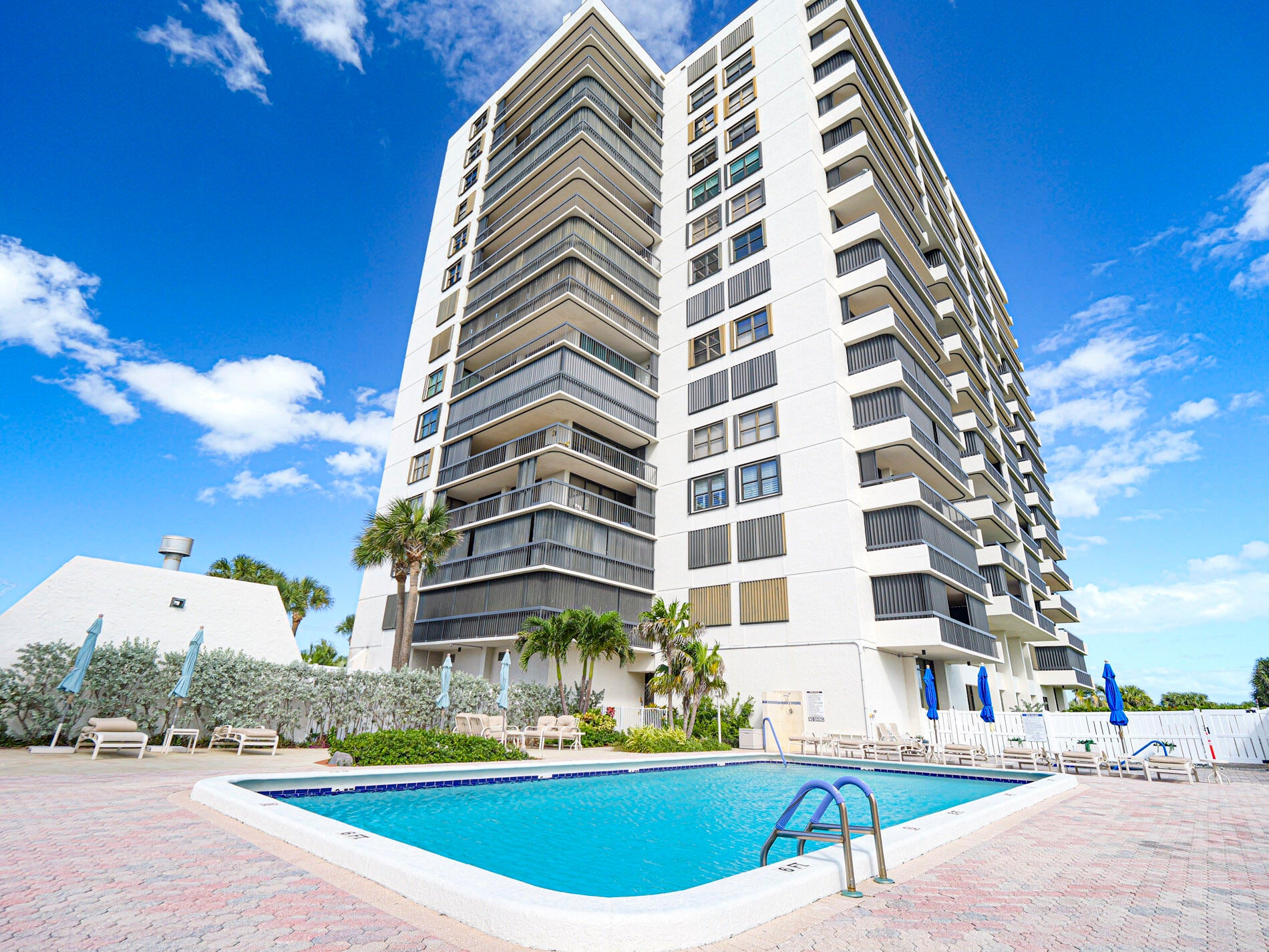 3100 N HIGHWAY A1A 804