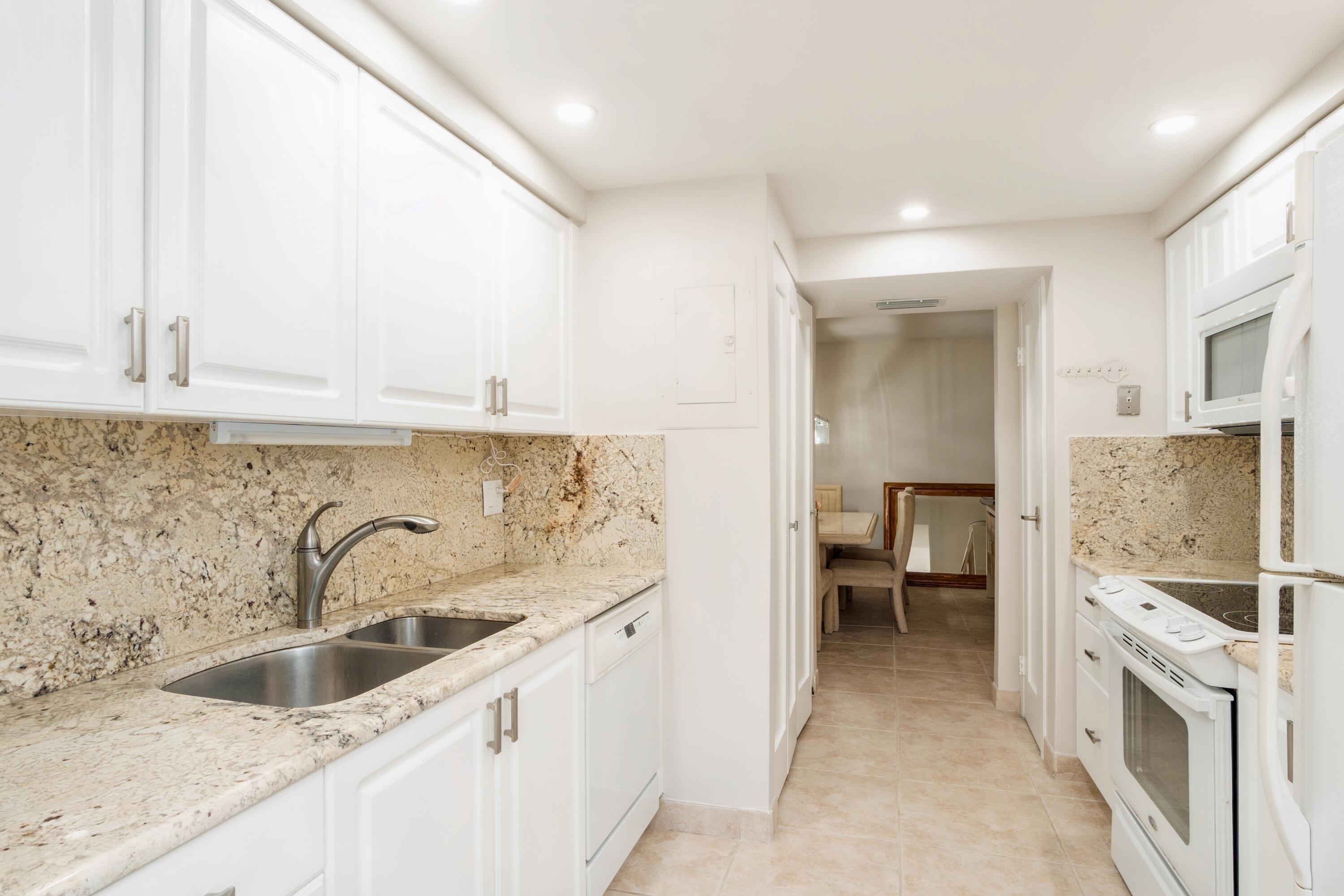 THIRTY TWO HUNDRED CONDO - Residential Lease