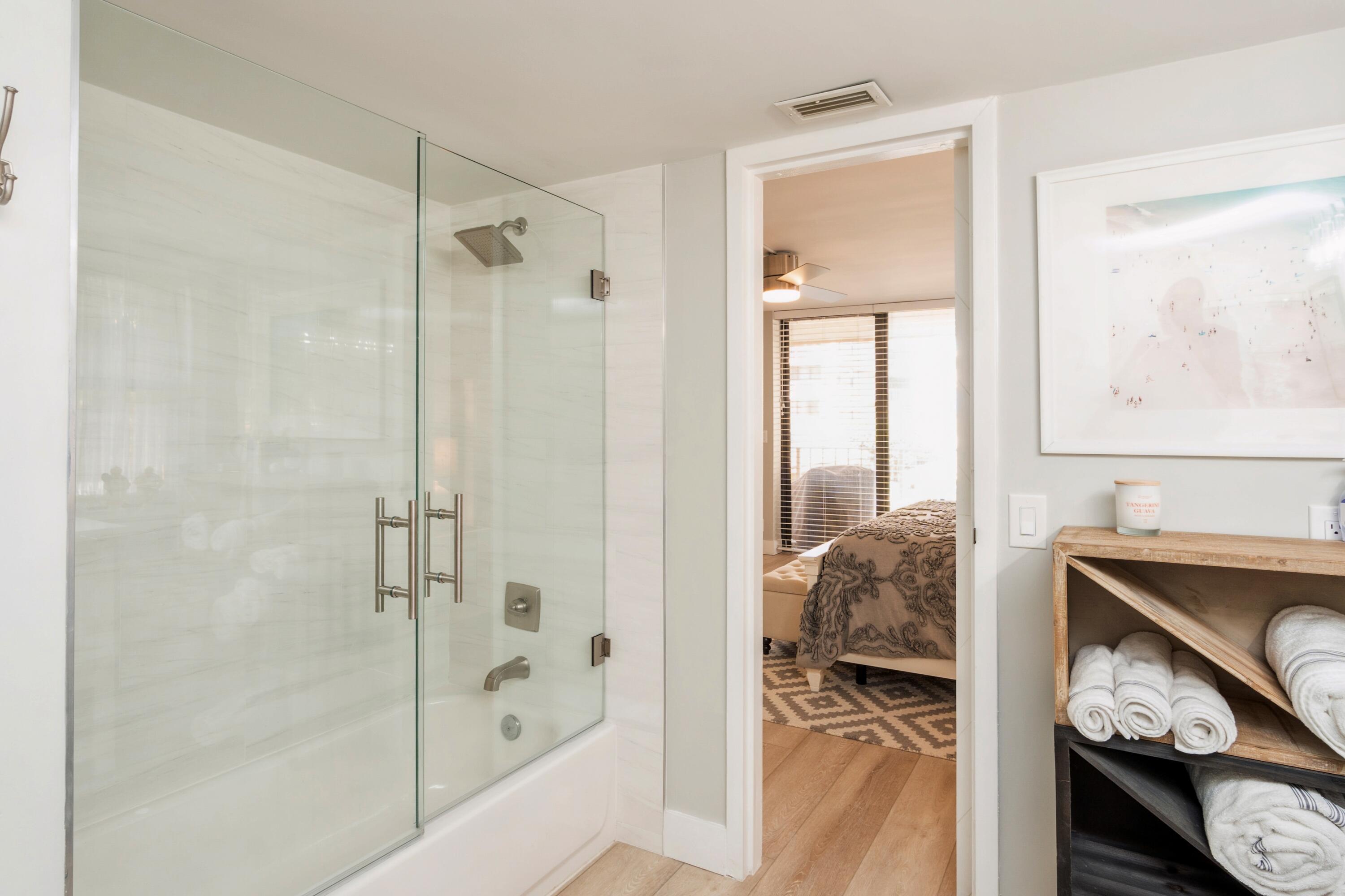 THIRTY TWO HUNDRED CONDO - Residential Lease