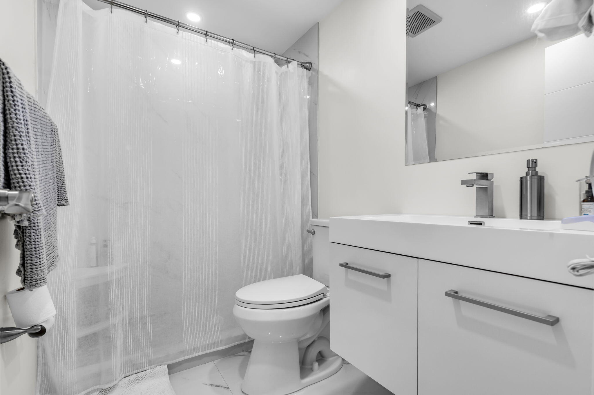 LOS SUENOS CONDO - Residential