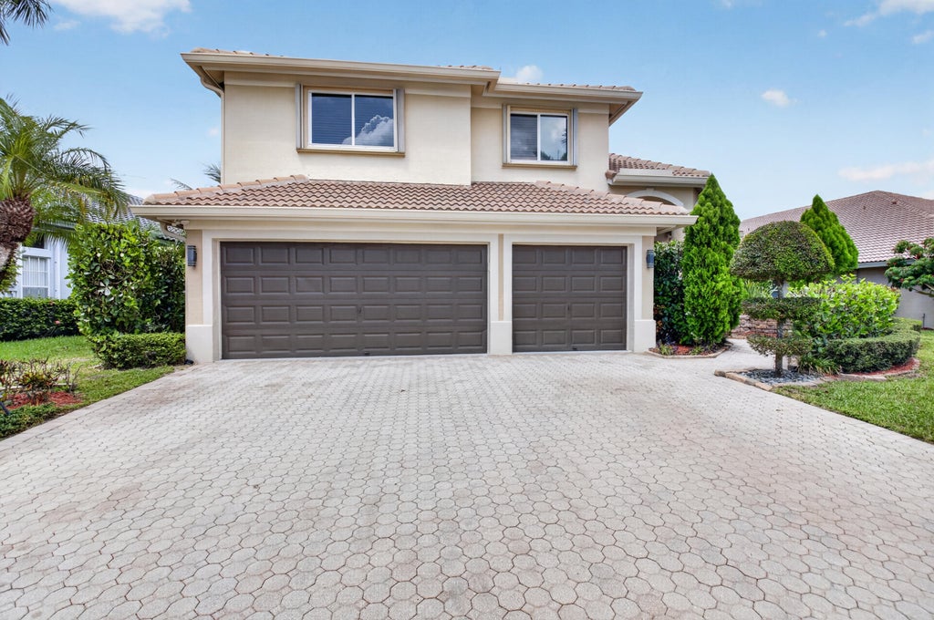 Photo of 10629 SAINT THOMAS Drive, Boca Raton, FL 33498 (MLS # B26062020)