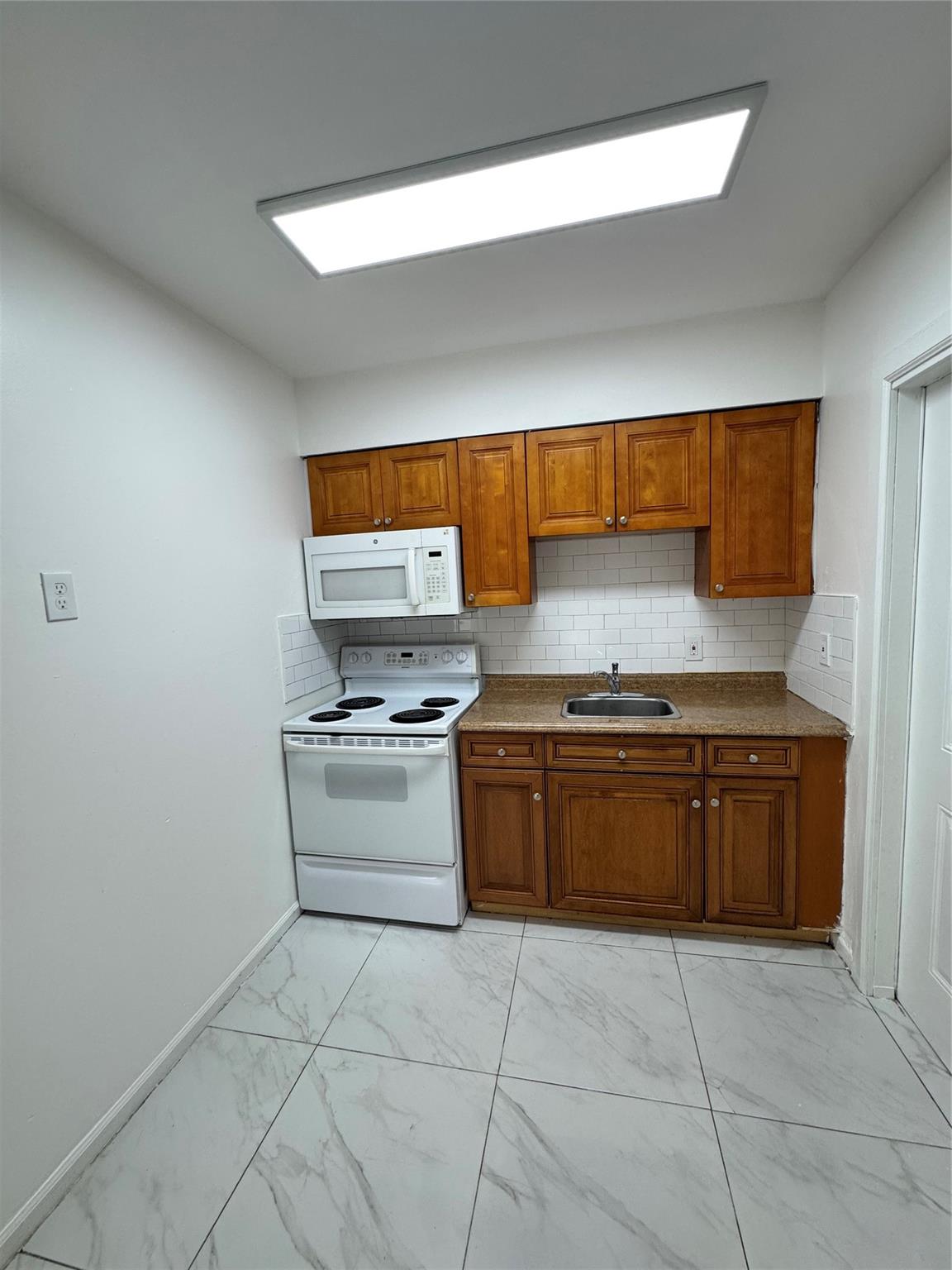 Lake Worth Town Add 01 - Residential Lease