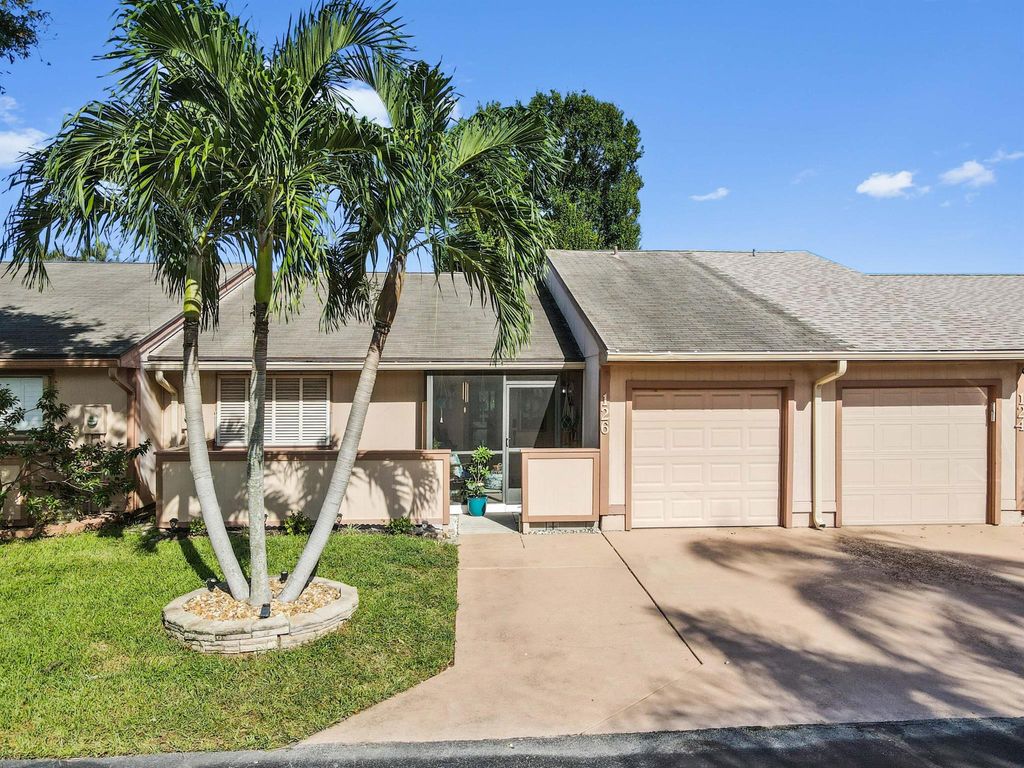 Photo of 126 Mayfair Lane, Boynton Beach, FL 33426 (MLS # R10917705)