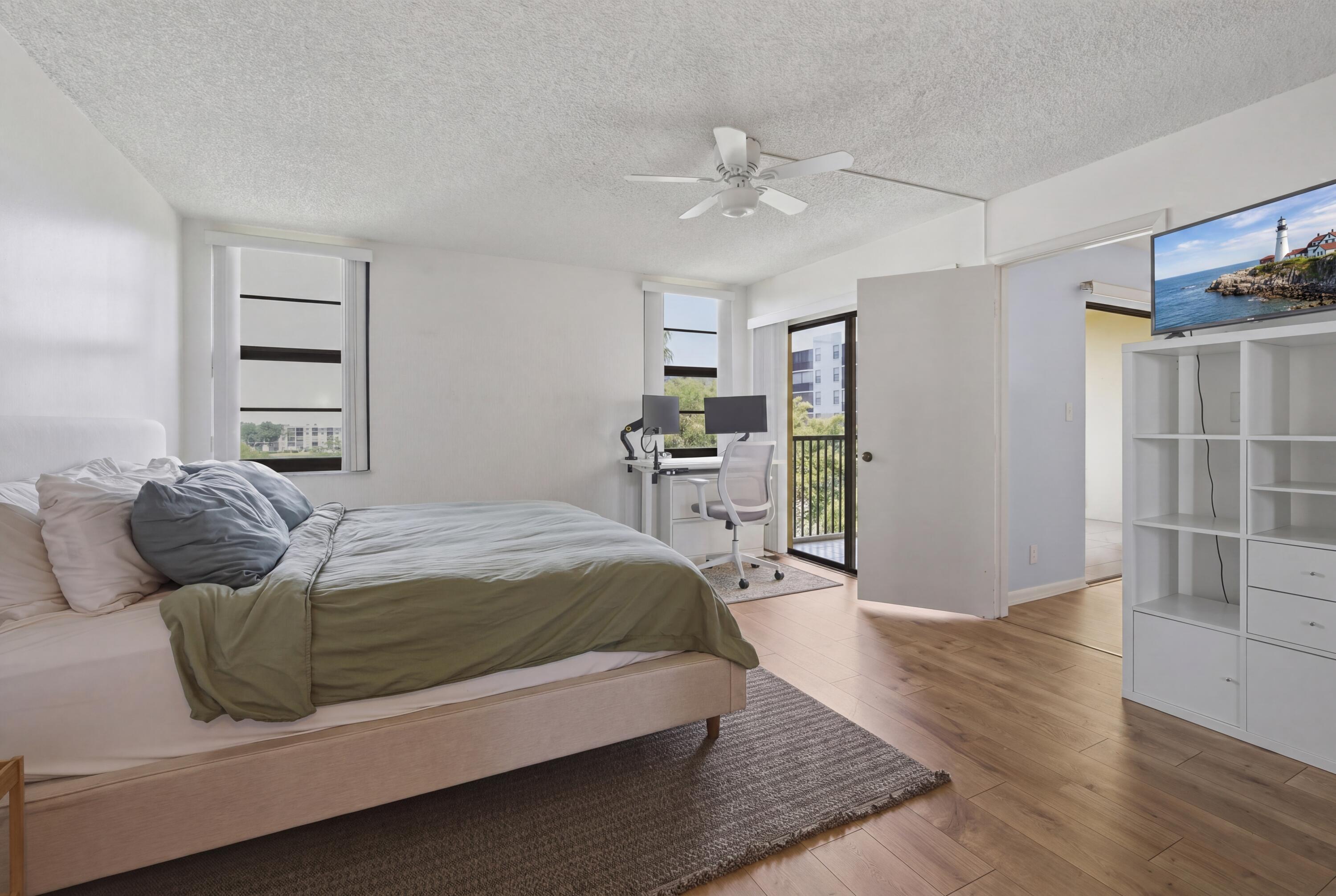 CYPRESS BEND CONDOMINIUM III - Residential