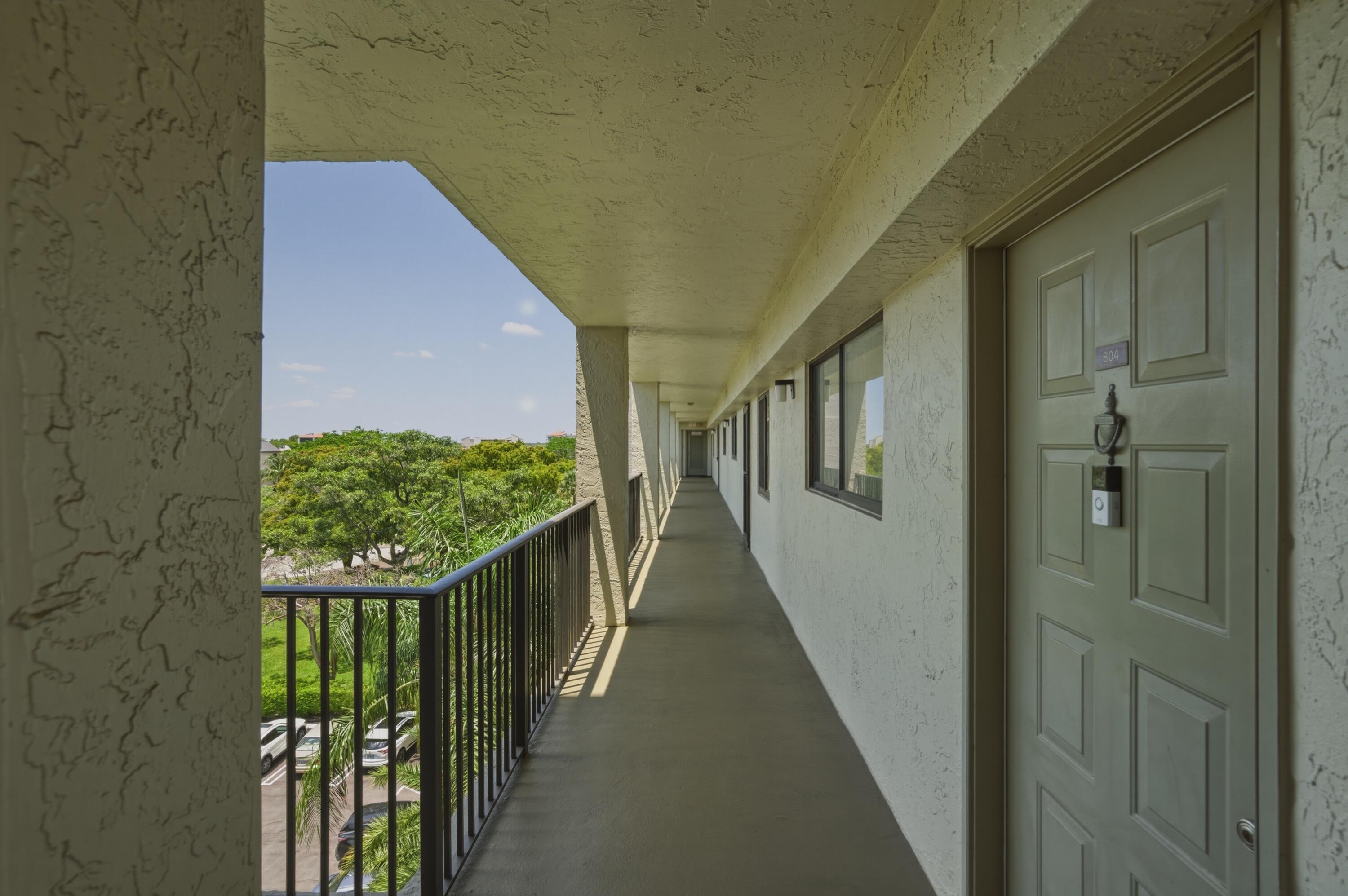 CYPRESS BEND CONDOMINIUM III - Residential
