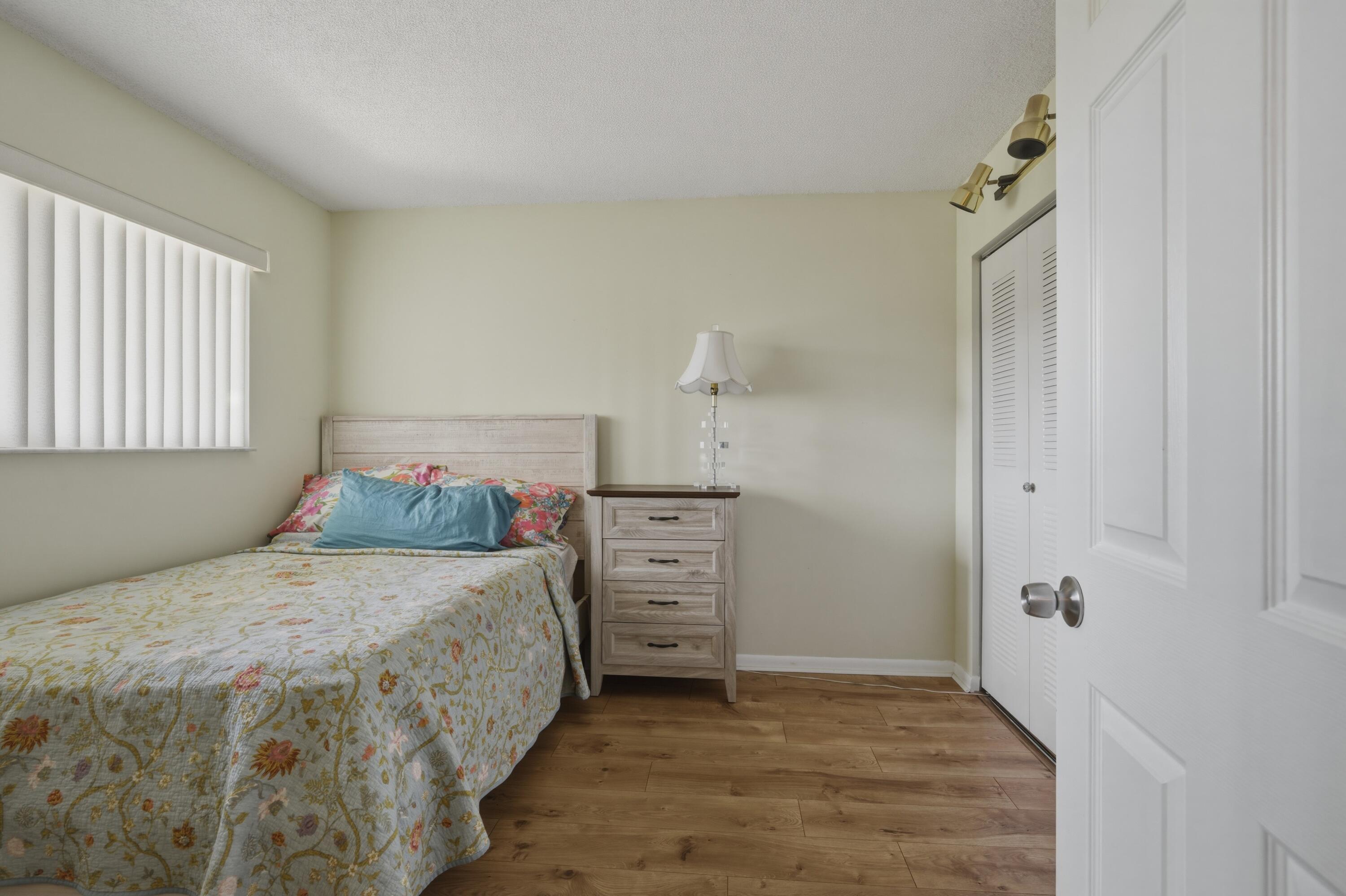 CYPRESS BEND CONDOMINIUM III - Residential