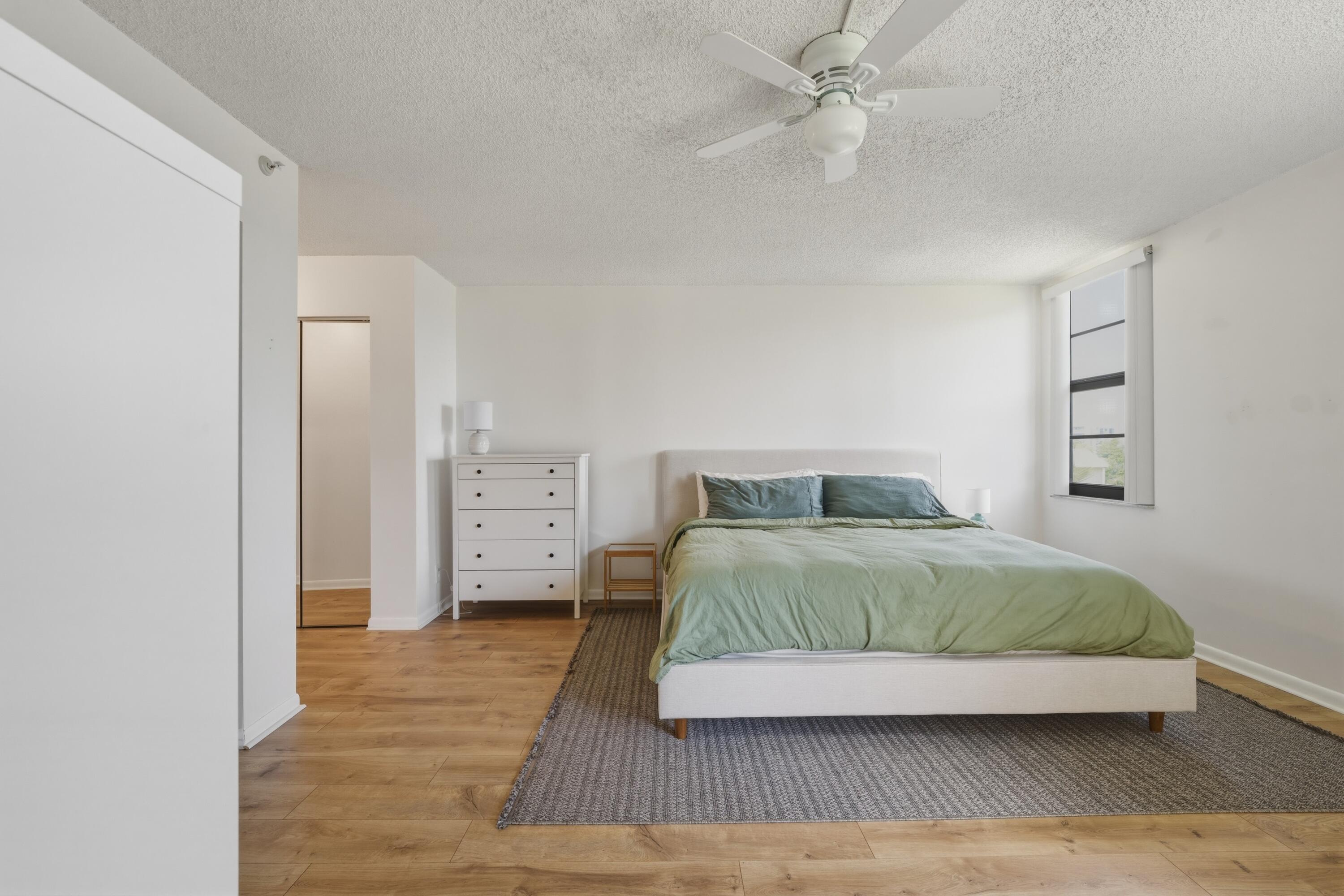 CYPRESS BEND CONDOMINIUM III - Residential