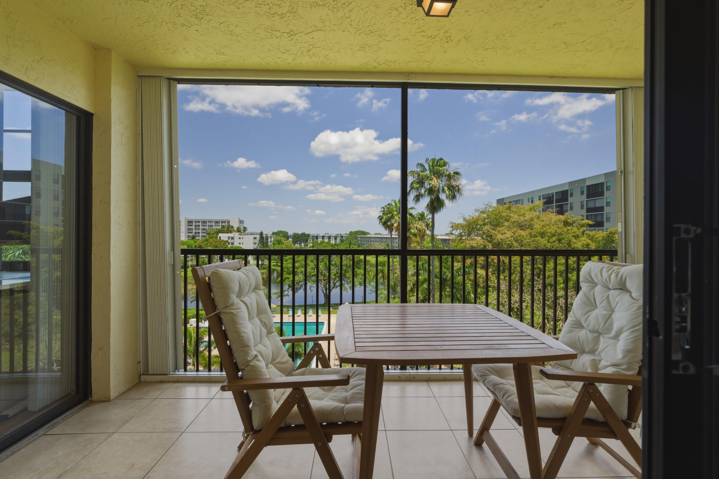 CYPRESS BEND CONDOMINIUM III - Residential