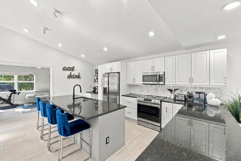 Tiny photo for 8928 Escondido Way E, Boca Raton, FL 33433 (MLS # B26088961)
