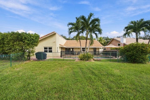 Tiny photo for 8928 Escondido Way E, Boca Raton, FL 33433 (MLS # B26088961)