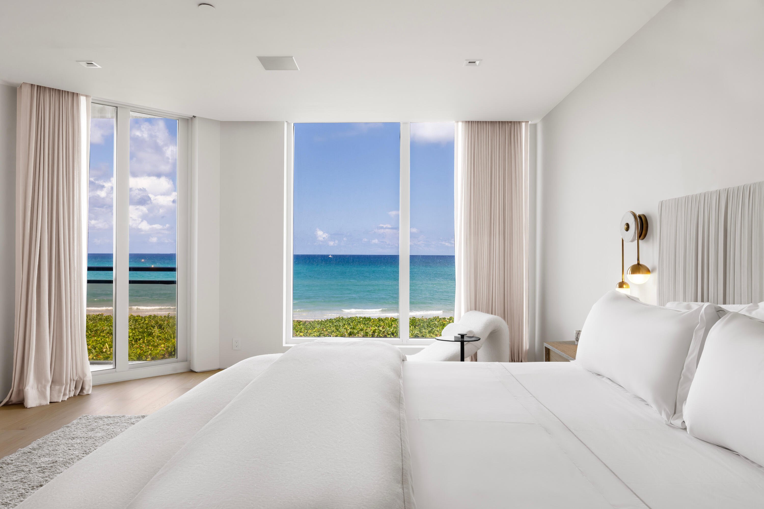 PALM BEACH HAMPTON CONDO - Residential