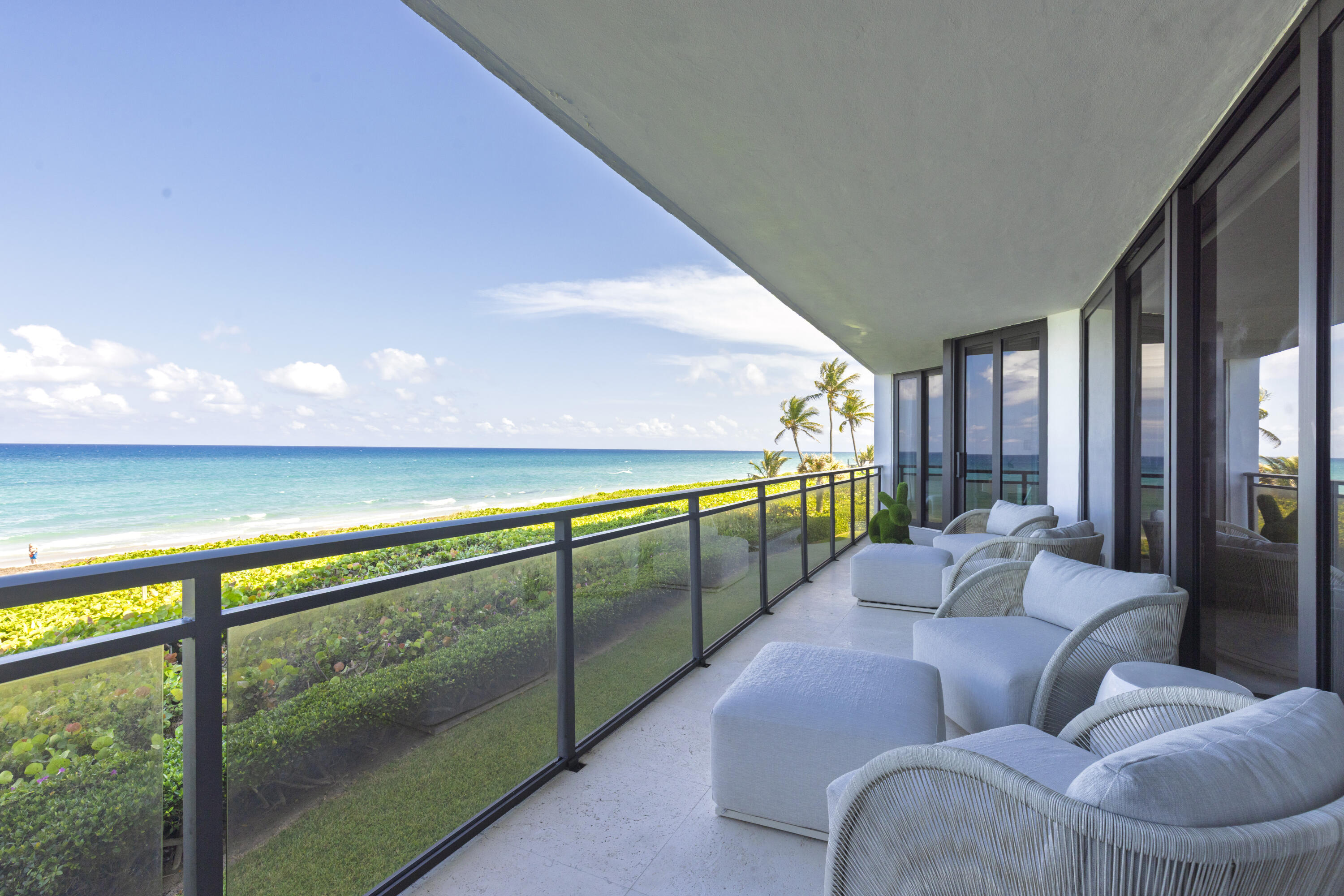 PALM BEACH HAMPTON CONDO - Residential