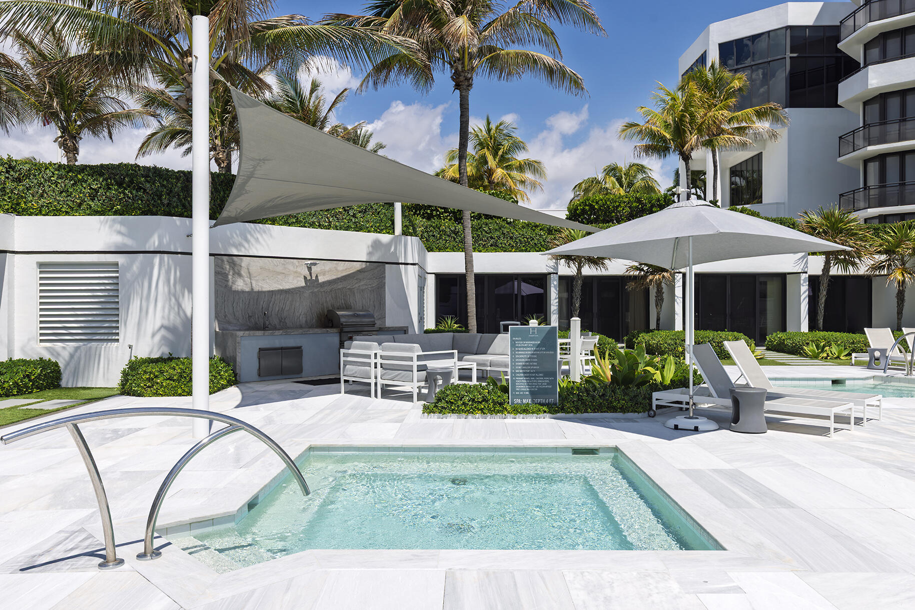PALM BEACH HAMPTON CONDO - Residential