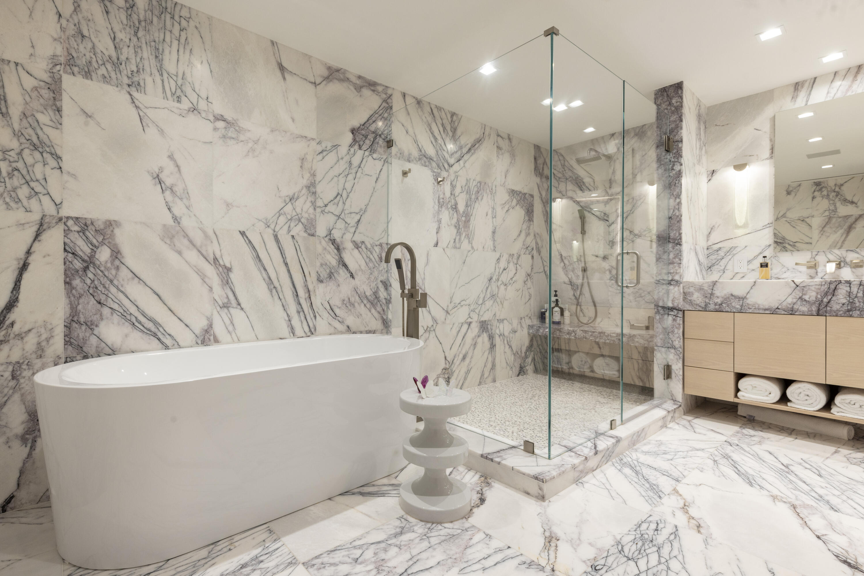 PALM BEACH HAMPTON CONDO - Residential