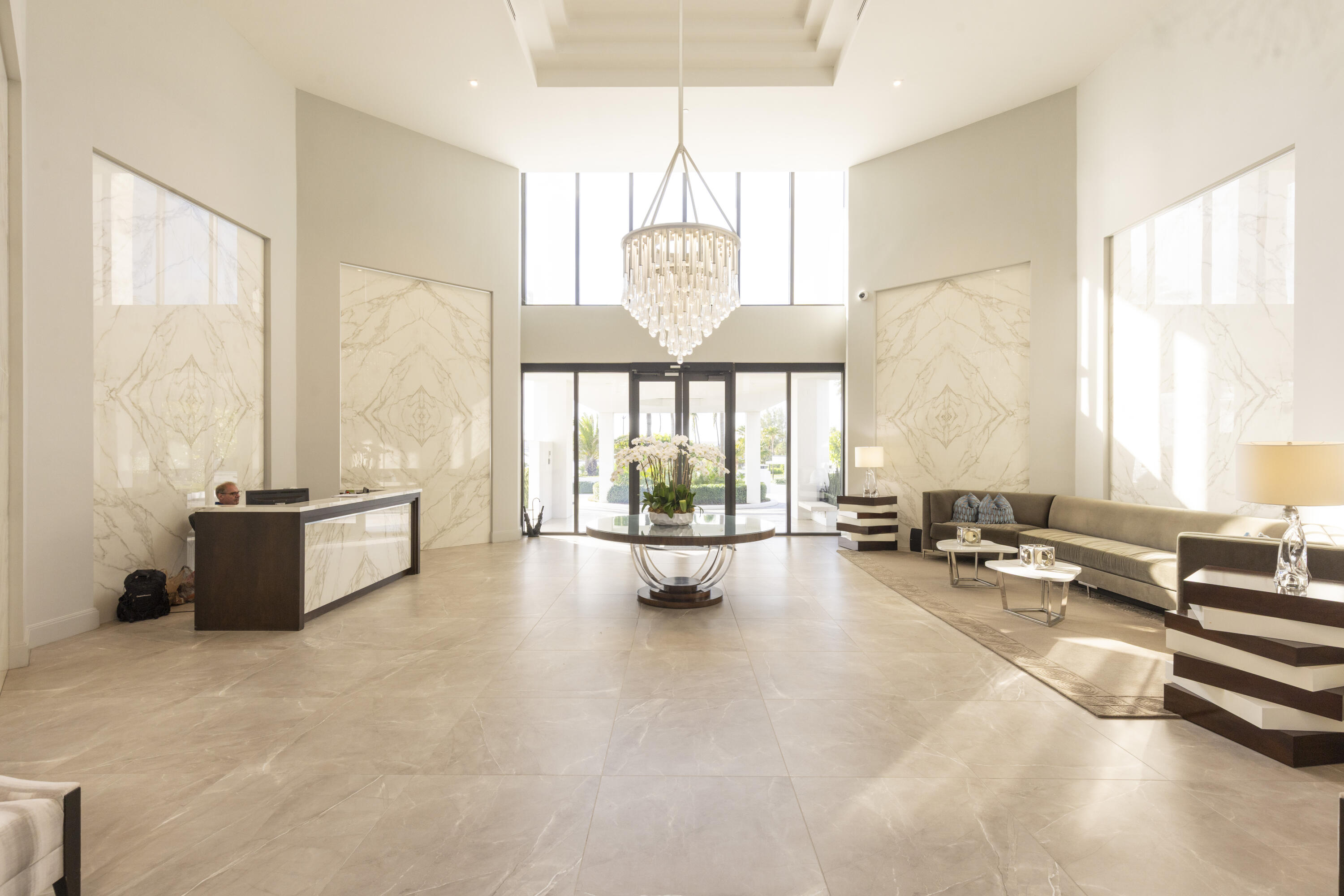 PALM BEACH HAMPTON CONDO - Residential