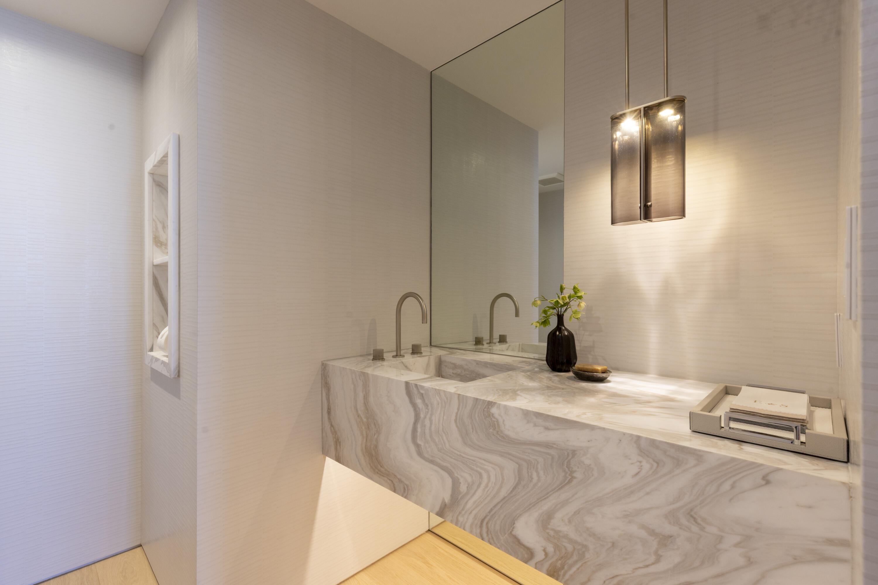 PALM BEACH HAMPTON CONDO - Residential