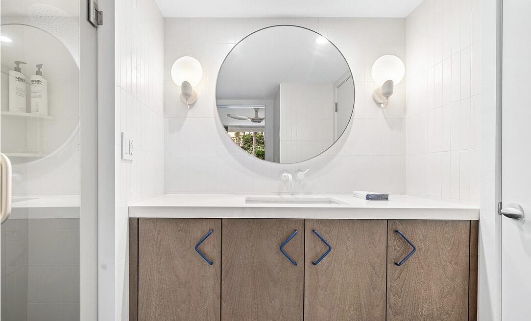 PALM BEACH HAMPTON CONDO - Residential