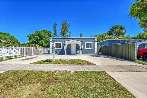 526 NW 15th Way Fort Lauderdale FL 33311
