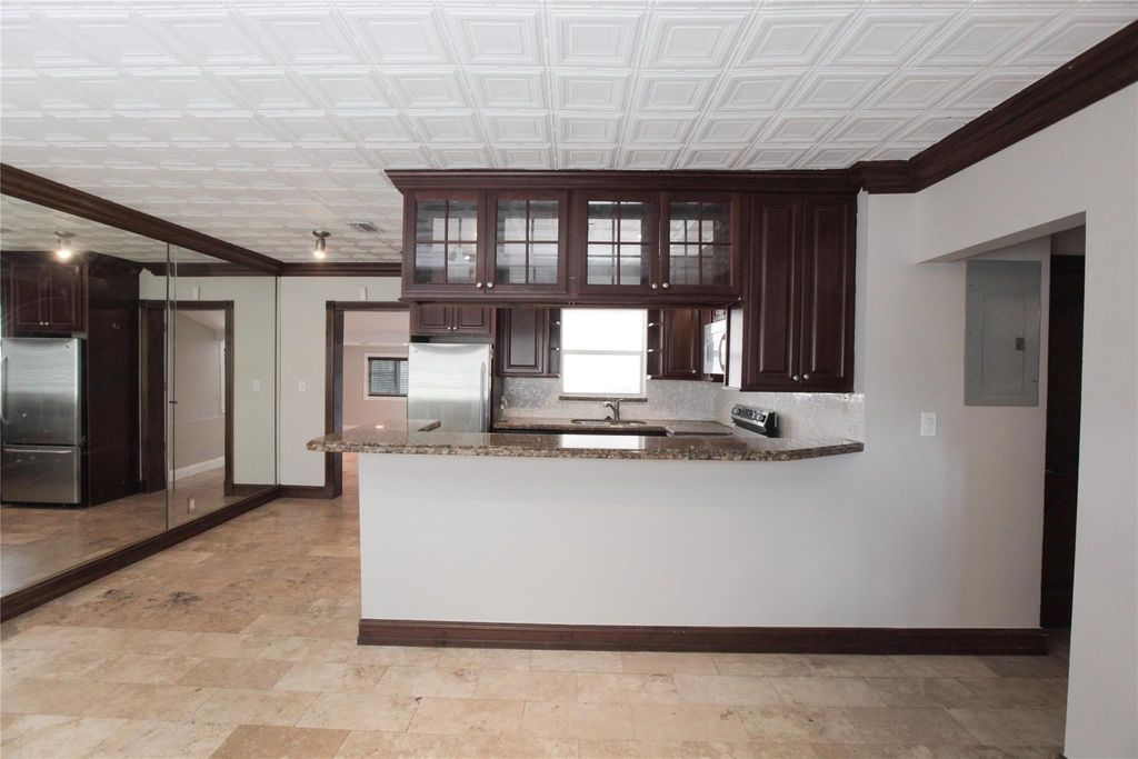 Photo of 305 Gulfstream Drive, Delray Beach, FL 33444 (MLS # F10492217)