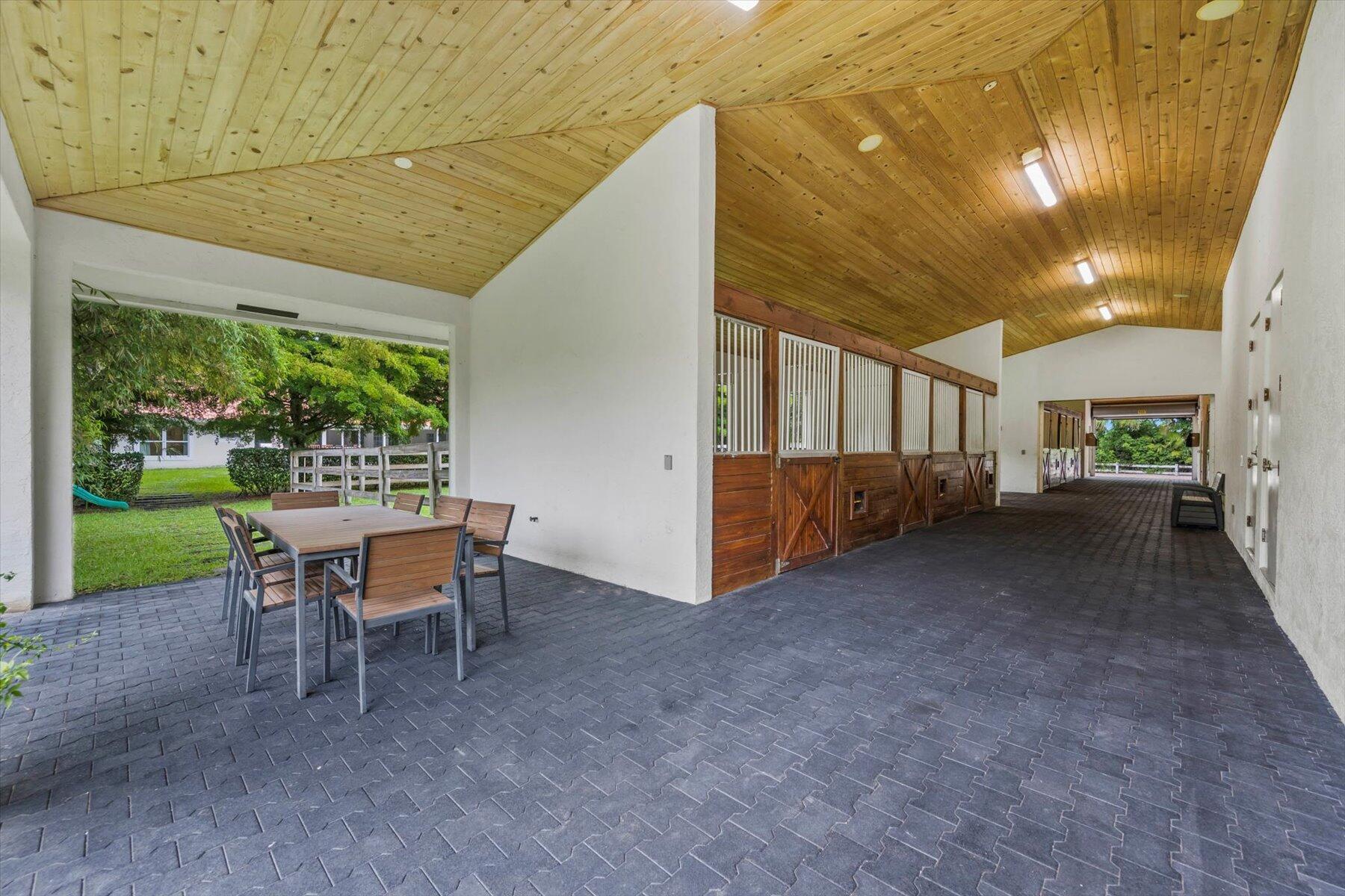 SADDLE TRAIL PARK OF WELL - Residential