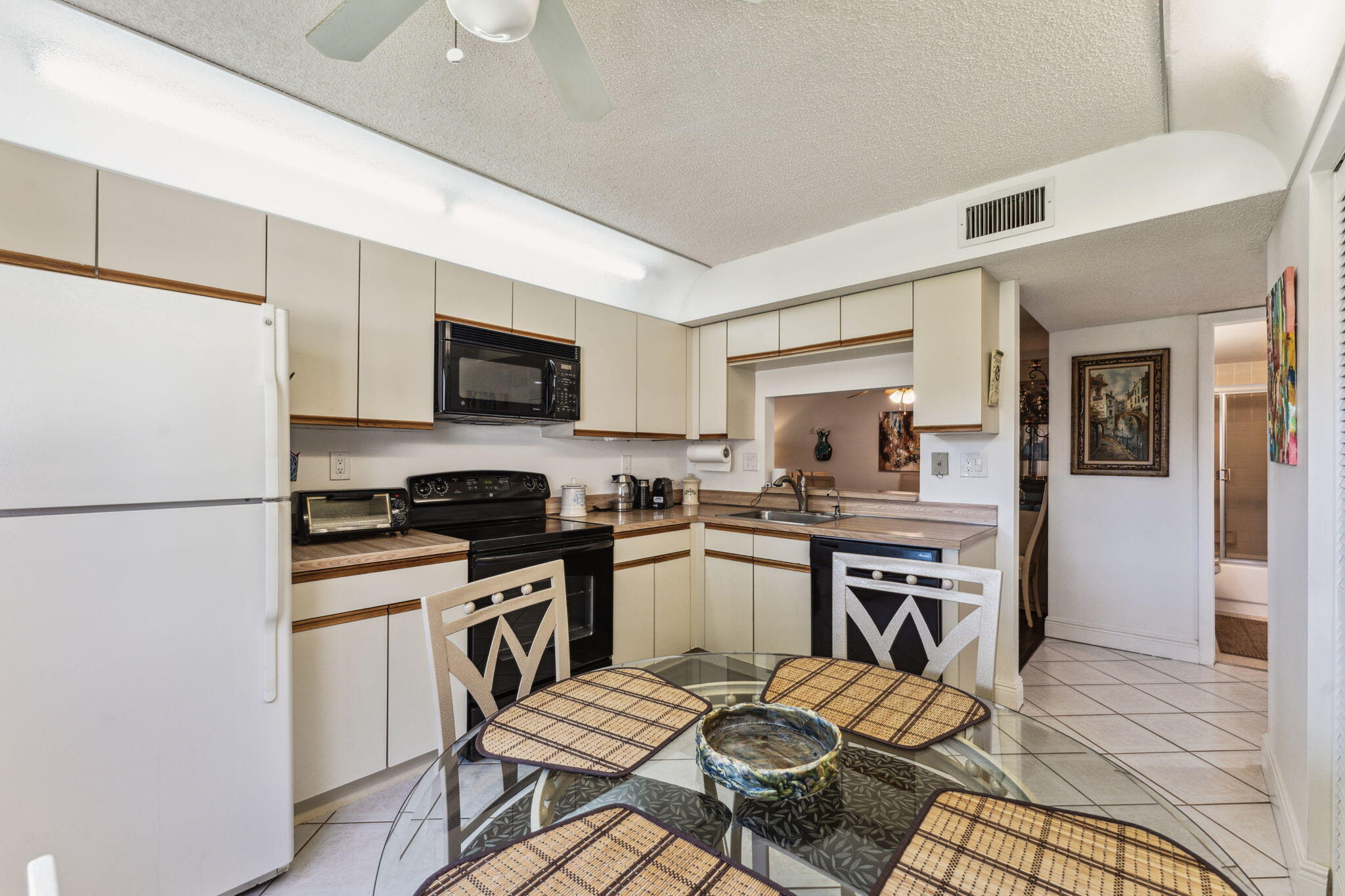 PEMBRIDGE A THRU I - Residential Lease