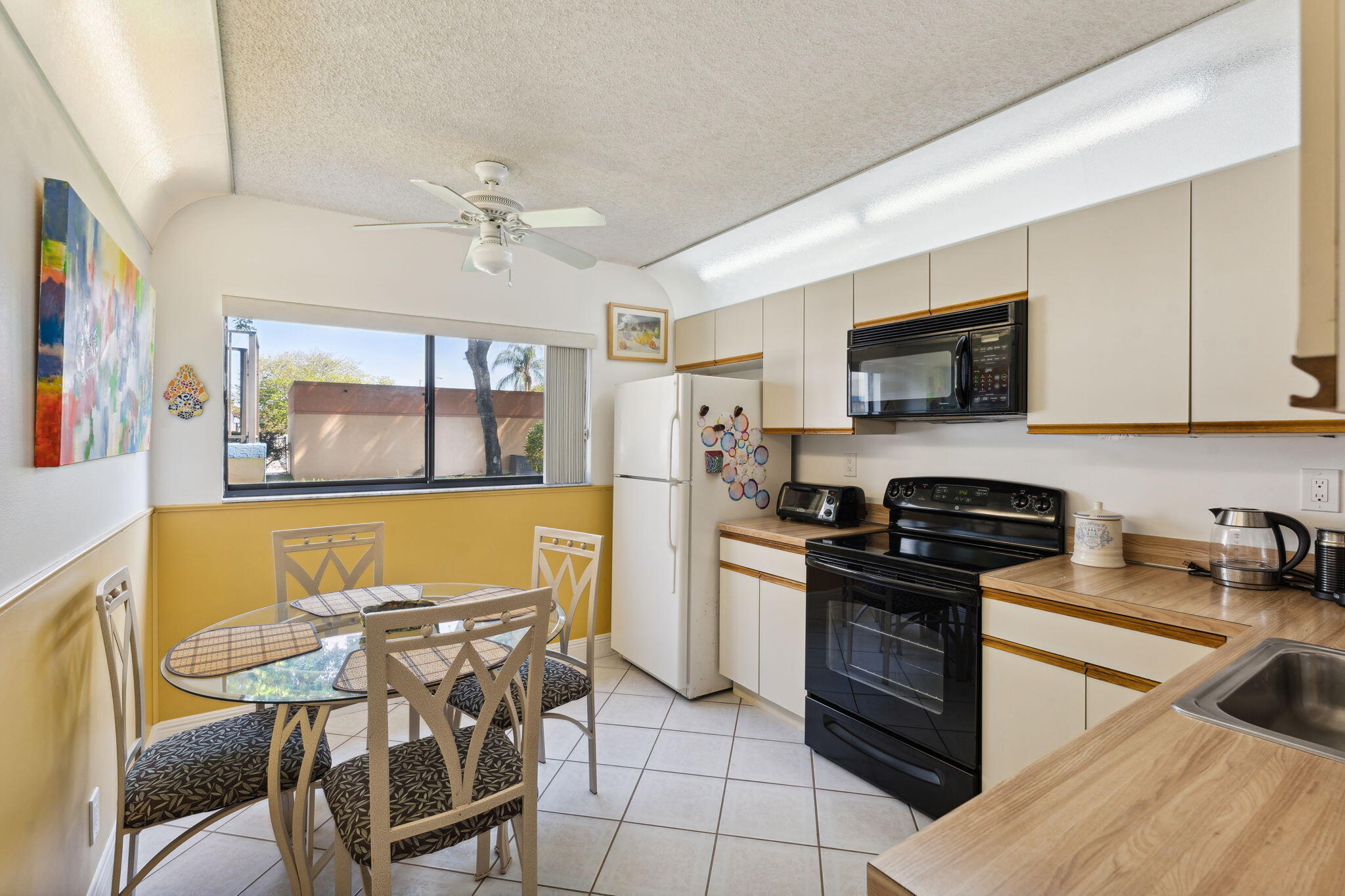 PEMBRIDGE A THRU I - Residential Lease