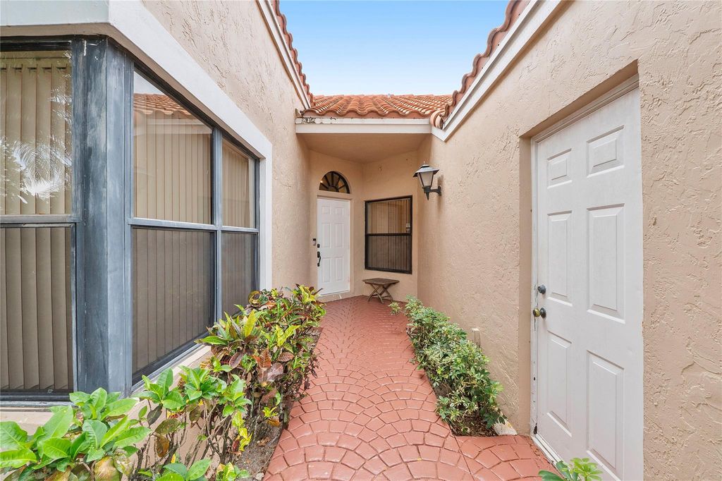 Photo of 22665 Meridiana Drive, Boca Raton, FL 33433 (MLS # F10507950)