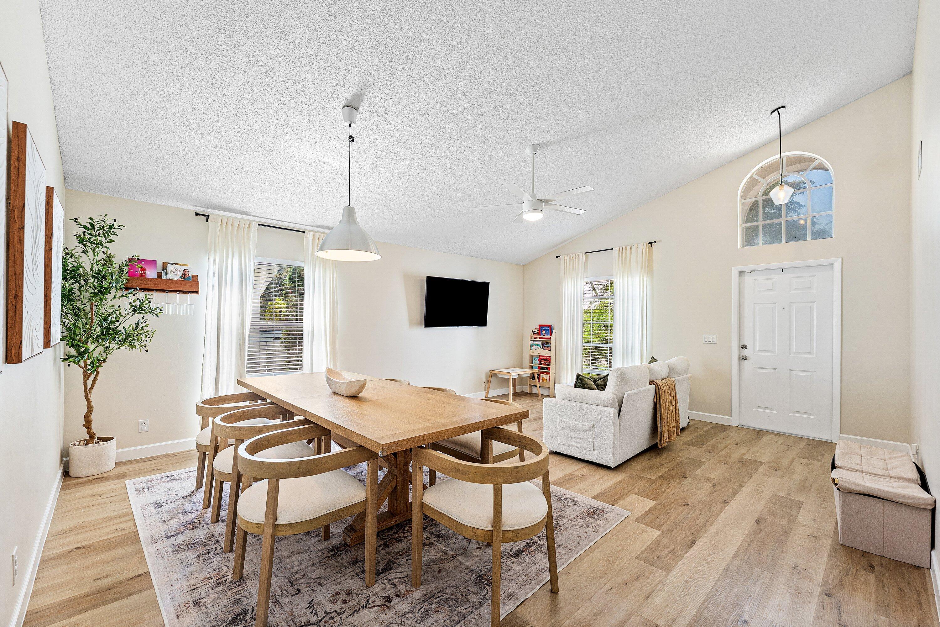 MEADOW LAKE - Residential