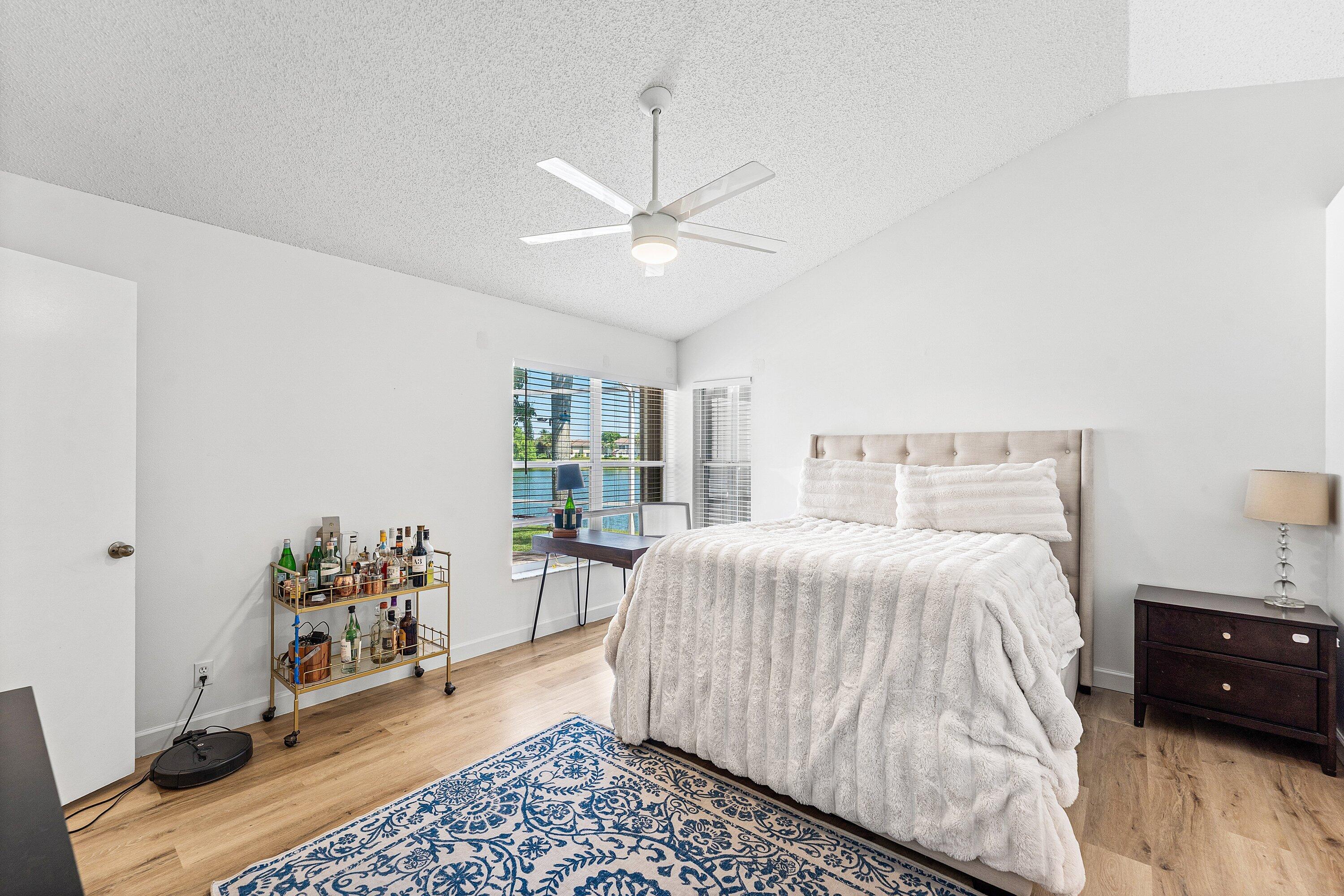 MEADOW LAKE - Residential