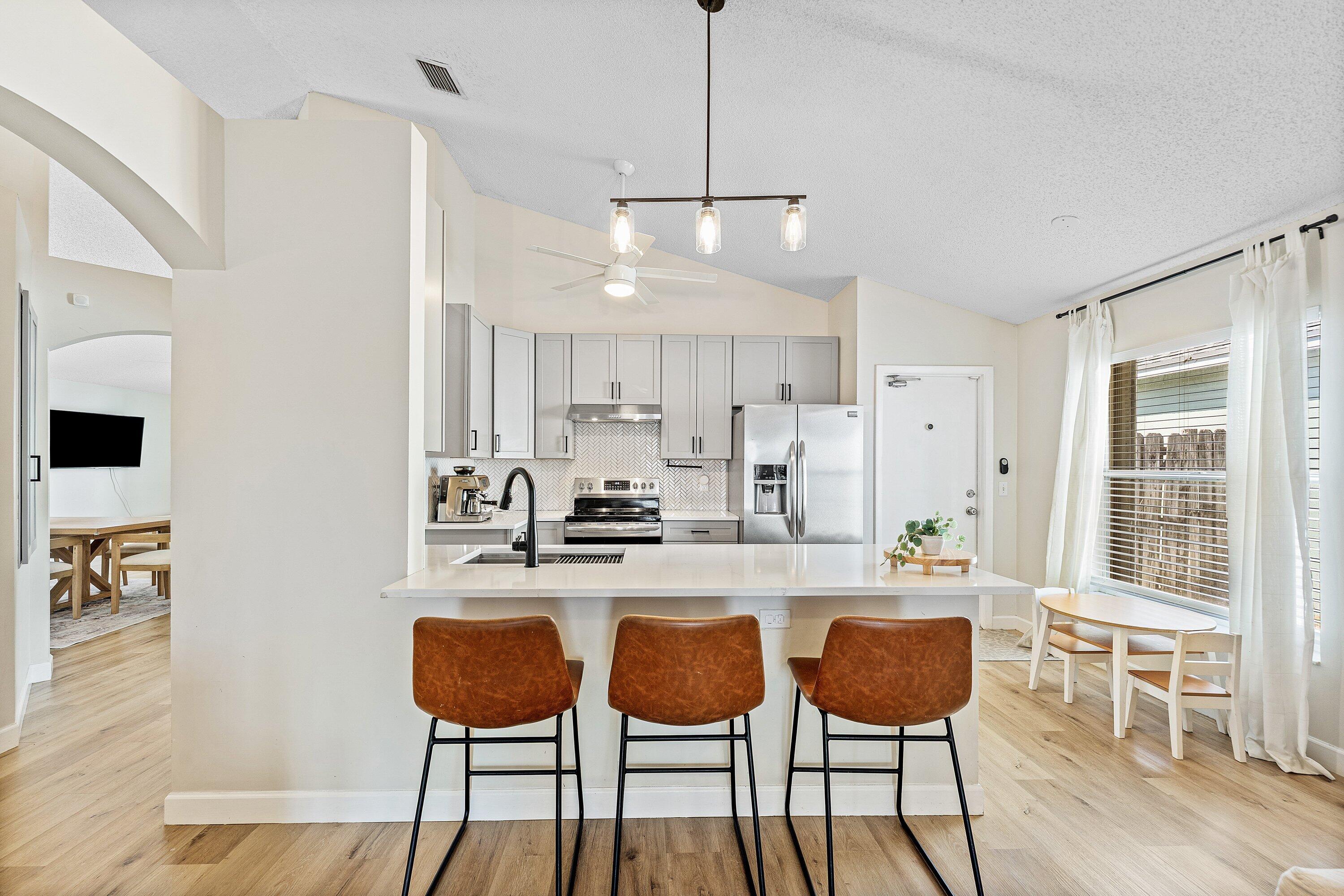 MEADOW LAKE - Residential