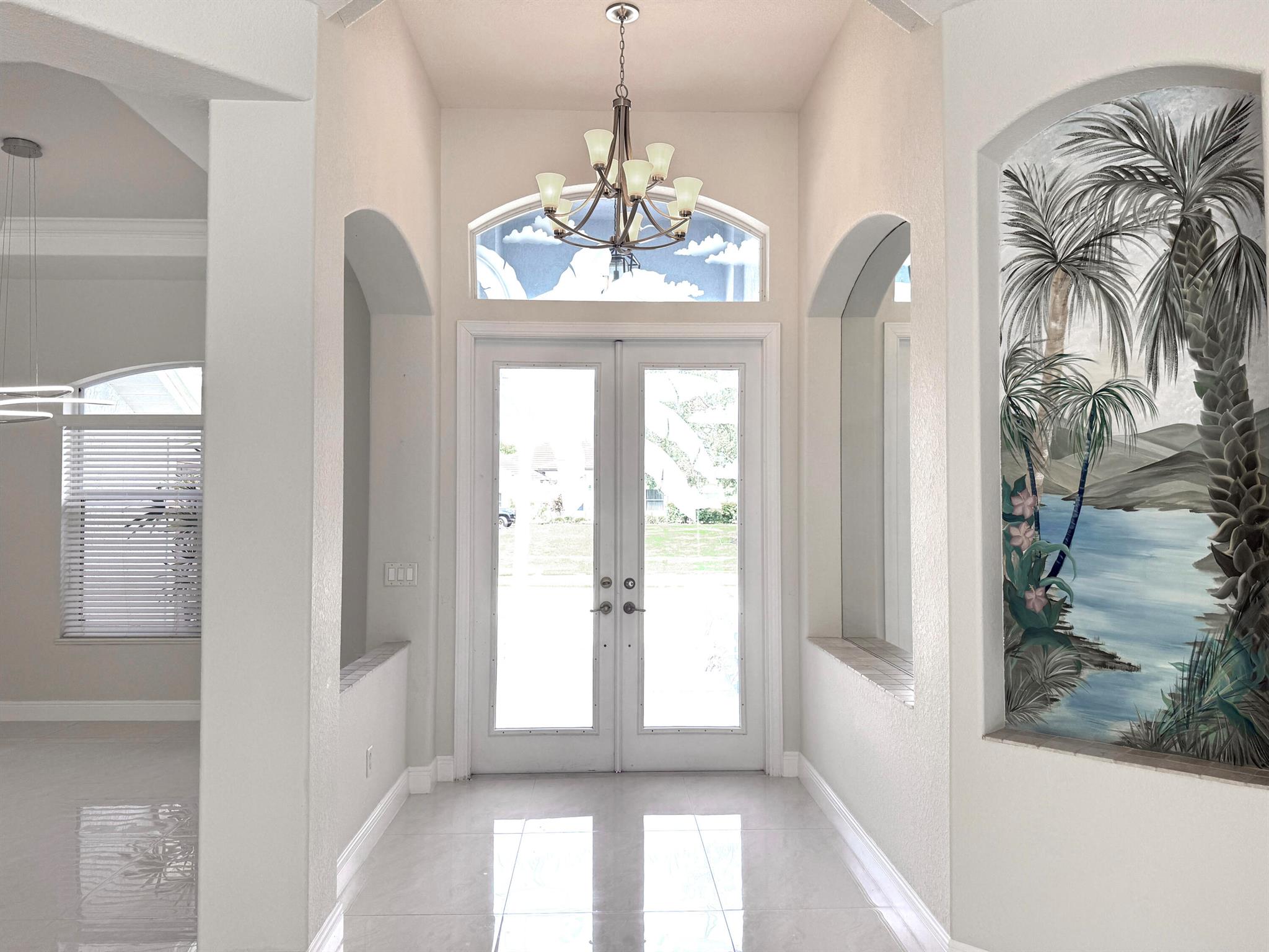 4821 SW Lake Grove Circle