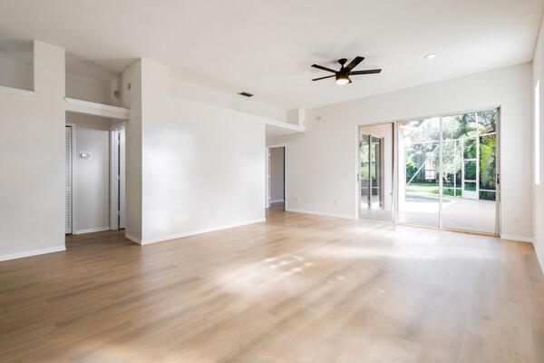 922 Lake Wellington Drive