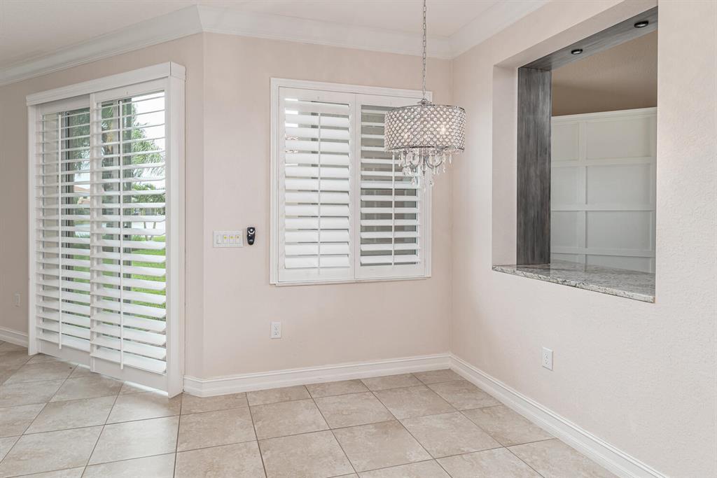 CANYON TRAILS - Residential