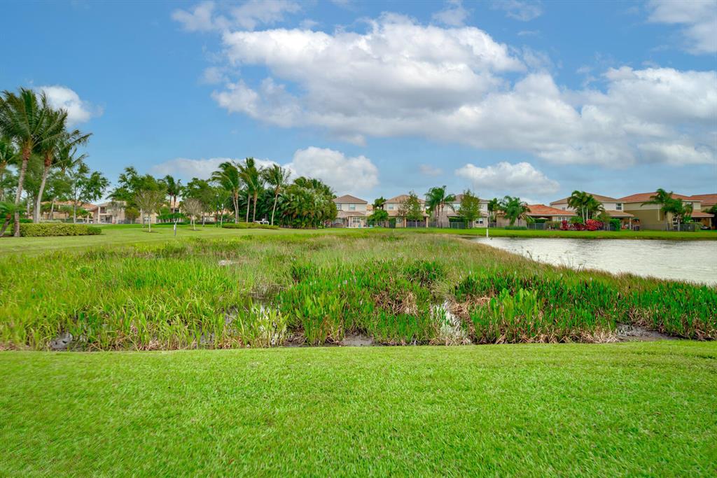 CANYON TRAILS - Residential