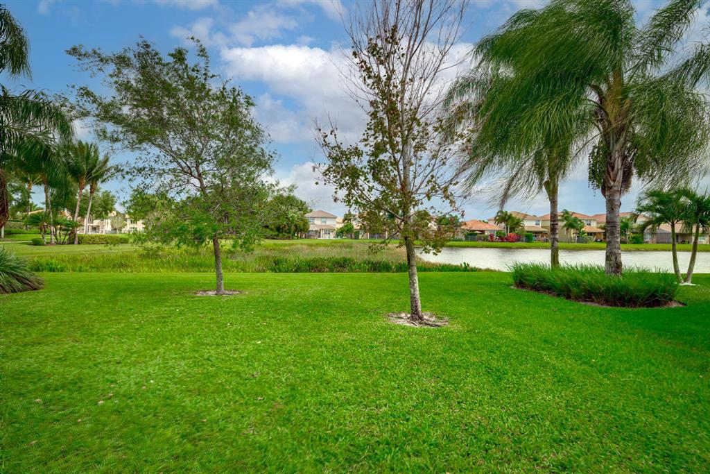 CANYON TRAILS - Residential