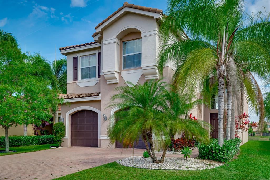 CANYON TRAILS - Residential